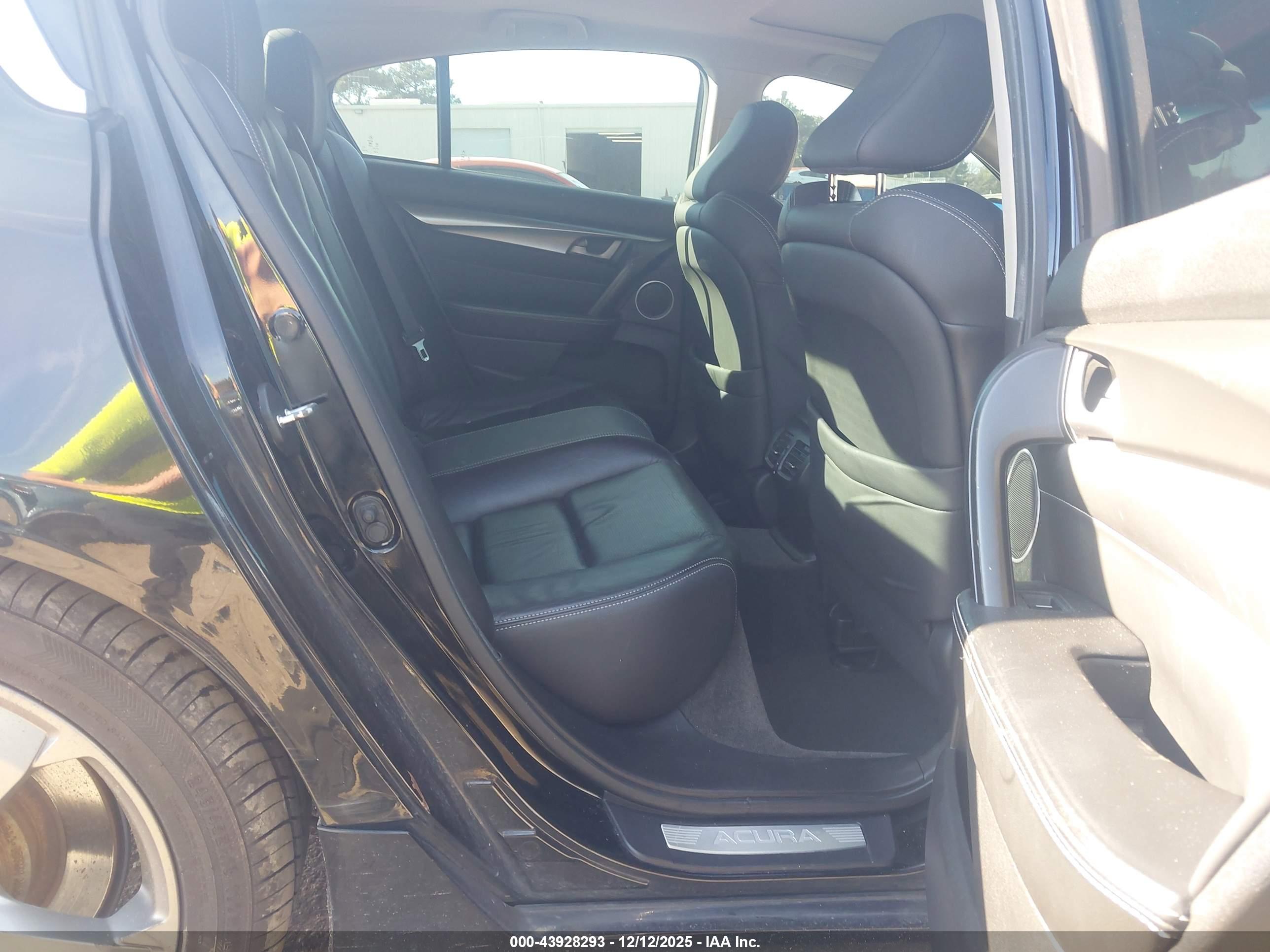 ACURA TL image 8