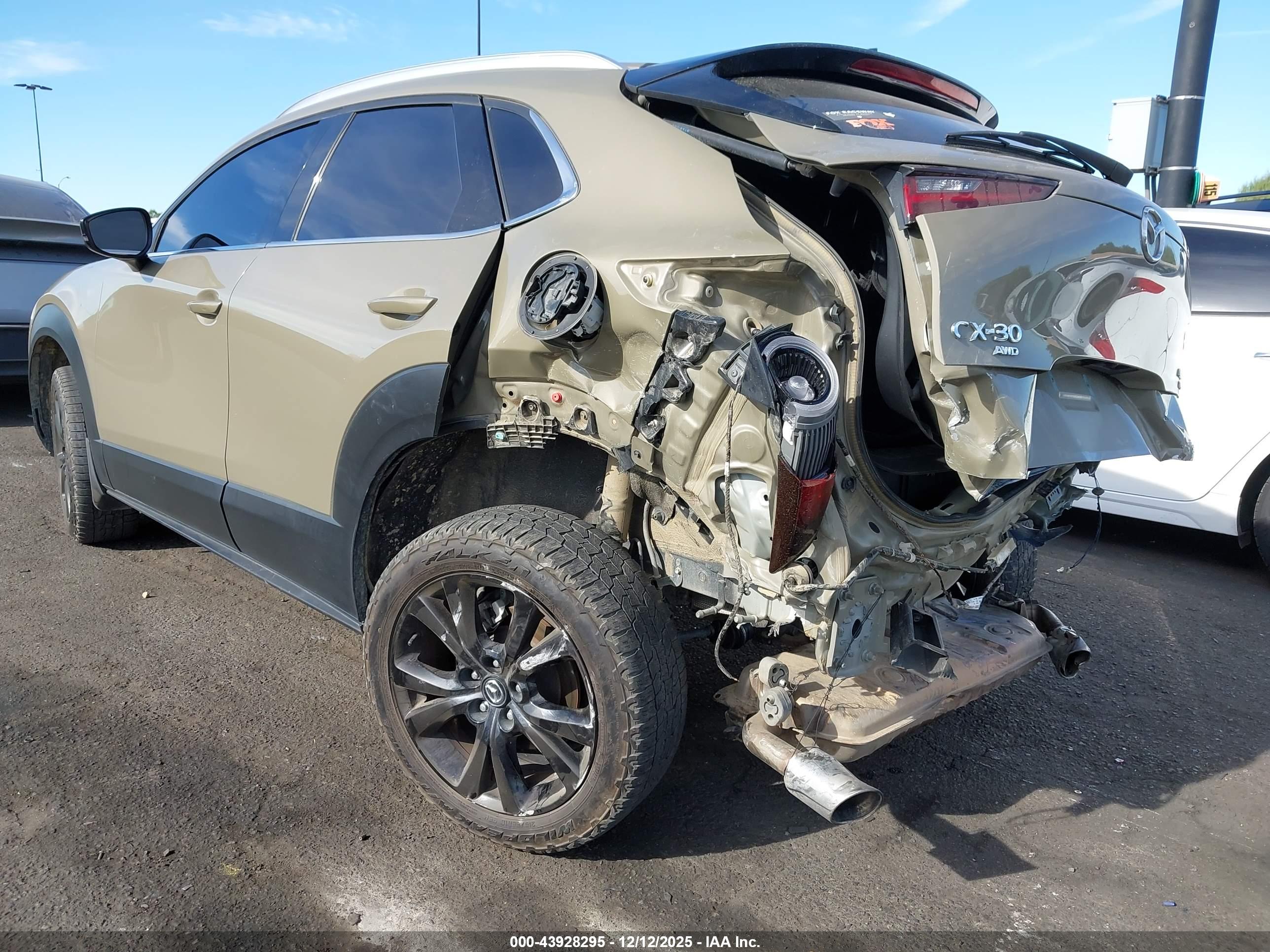 MAZDA CX-30 image 3