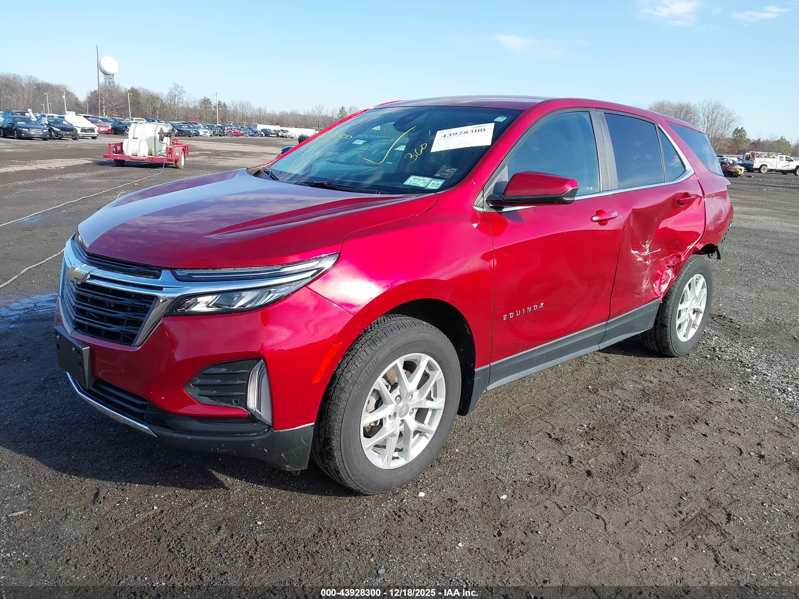 CHEVROLET EQUINOX image 2