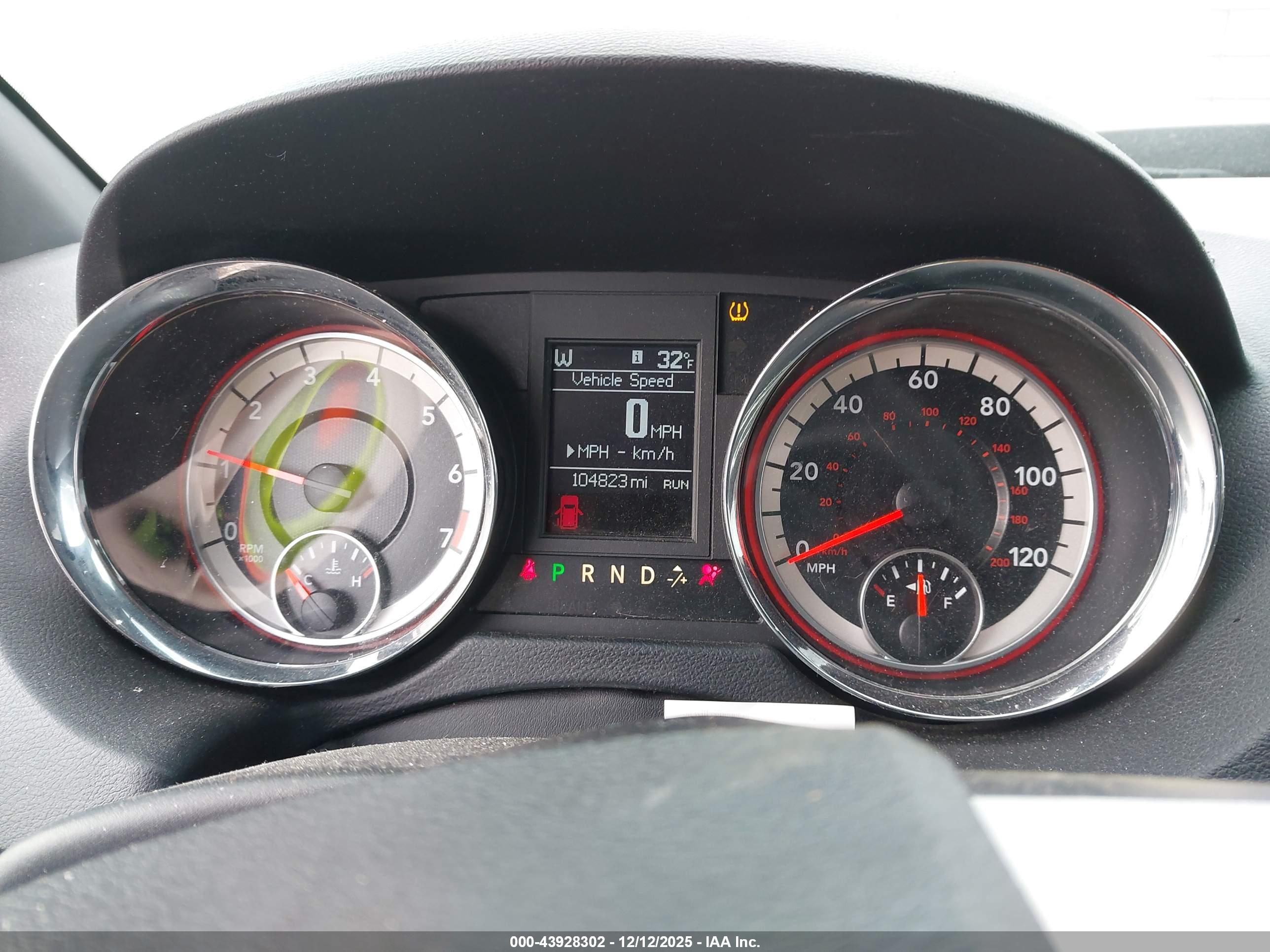 DODGE GRAND image 7