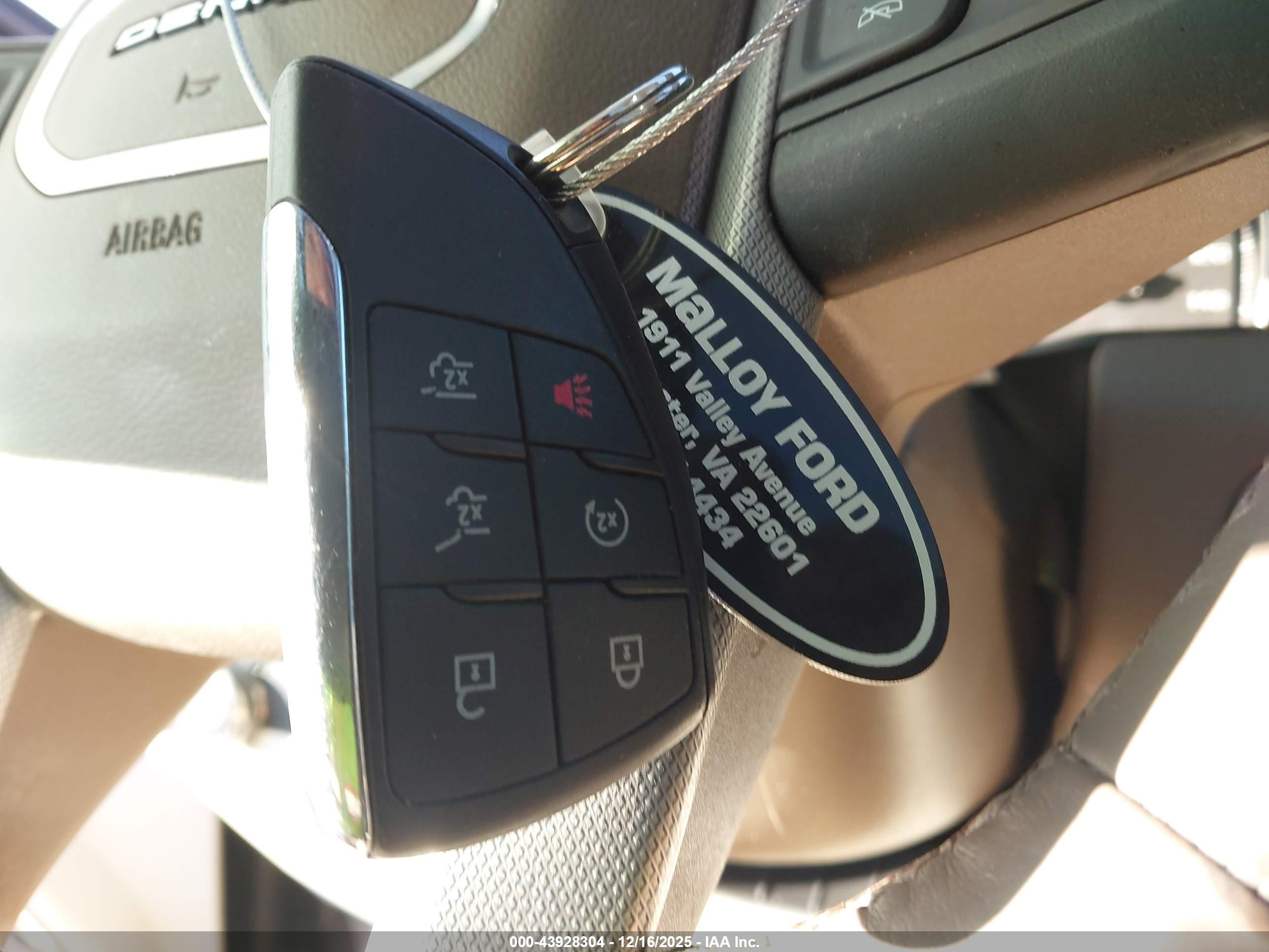 GMC YUKON image 11