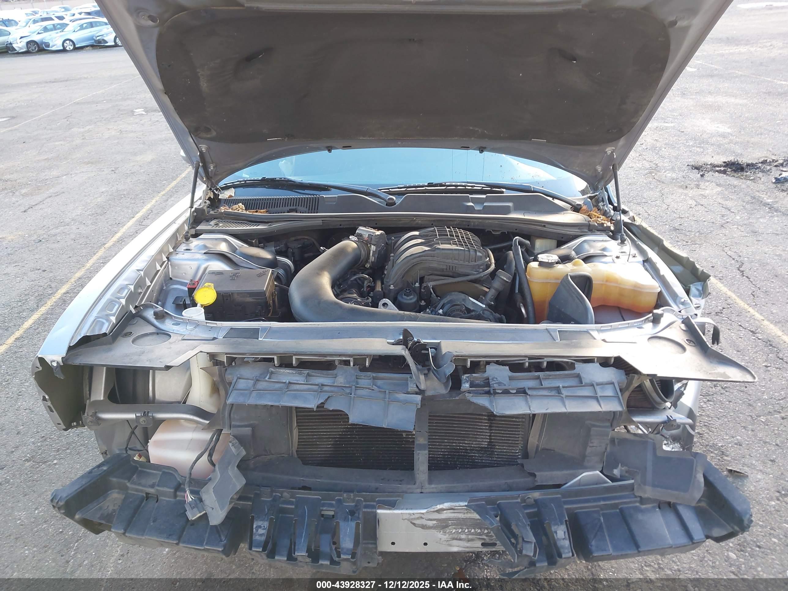 DODGE CHALLENGER image 10