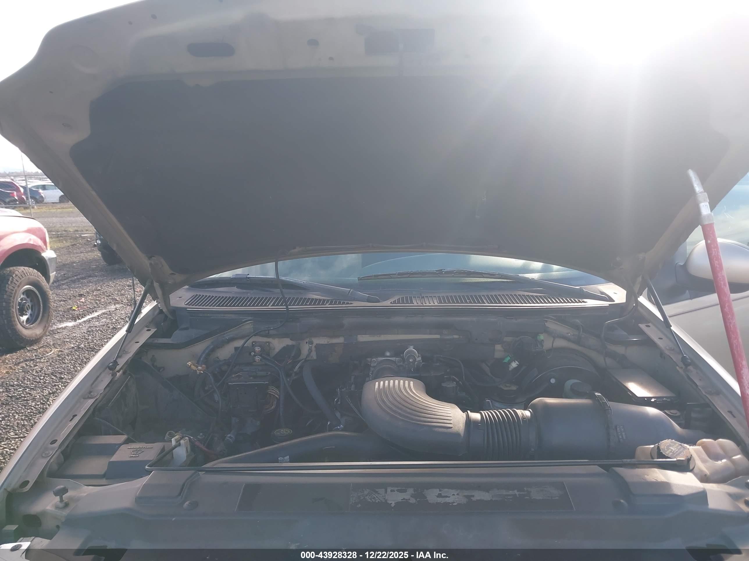 FORD F-150 image 10