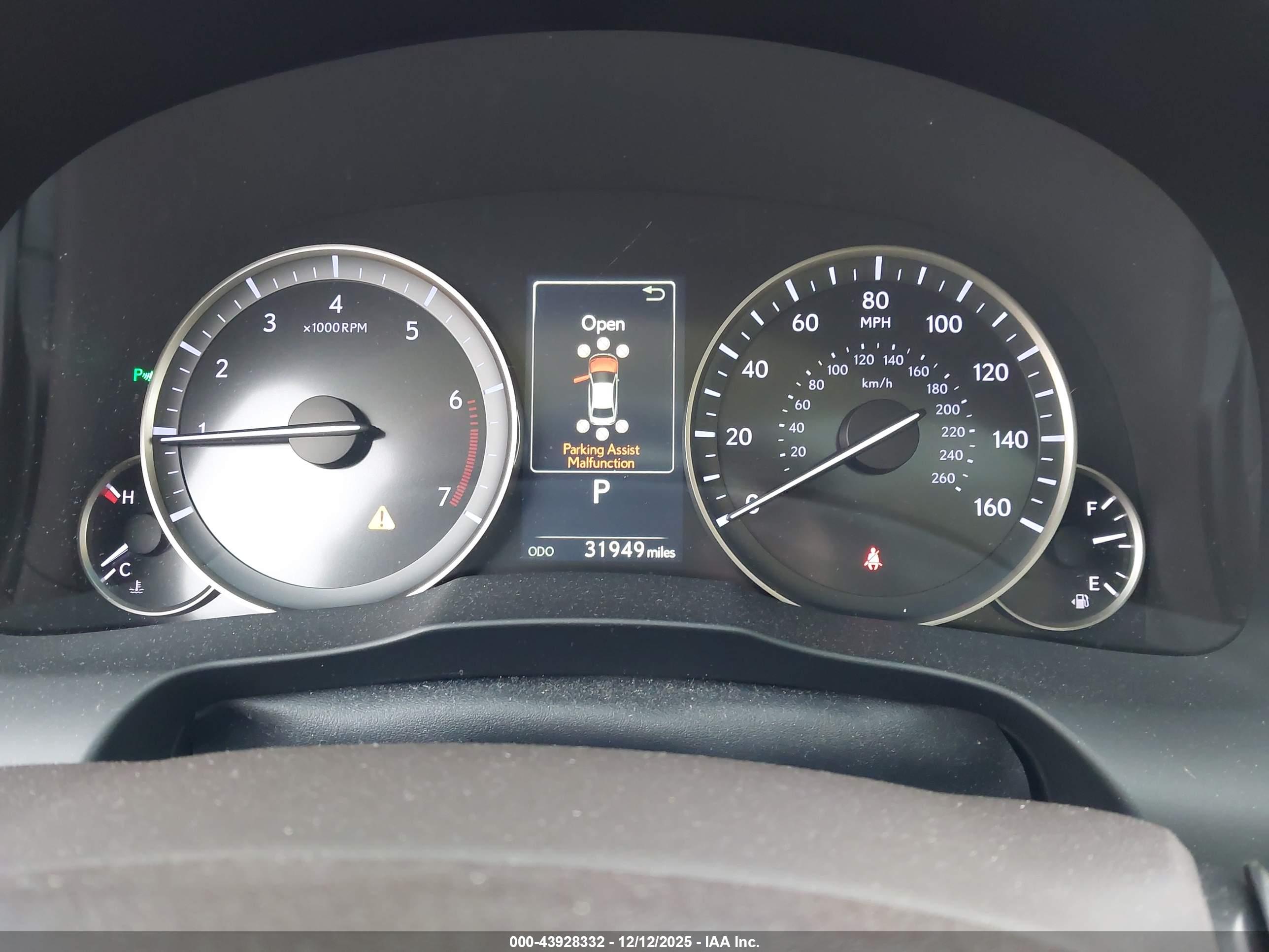 LEXUS ES image 7