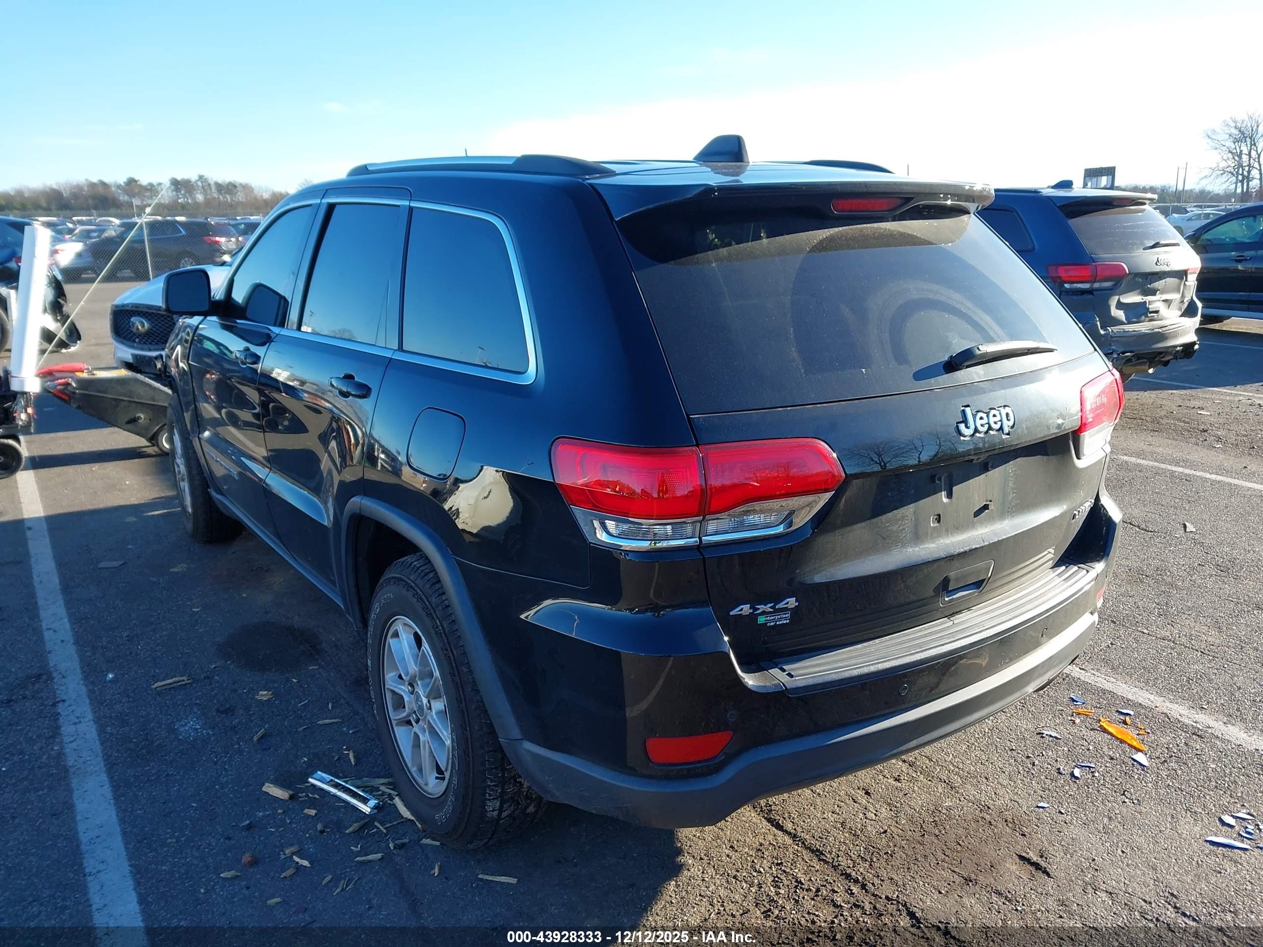 JEEP GRAND image 3