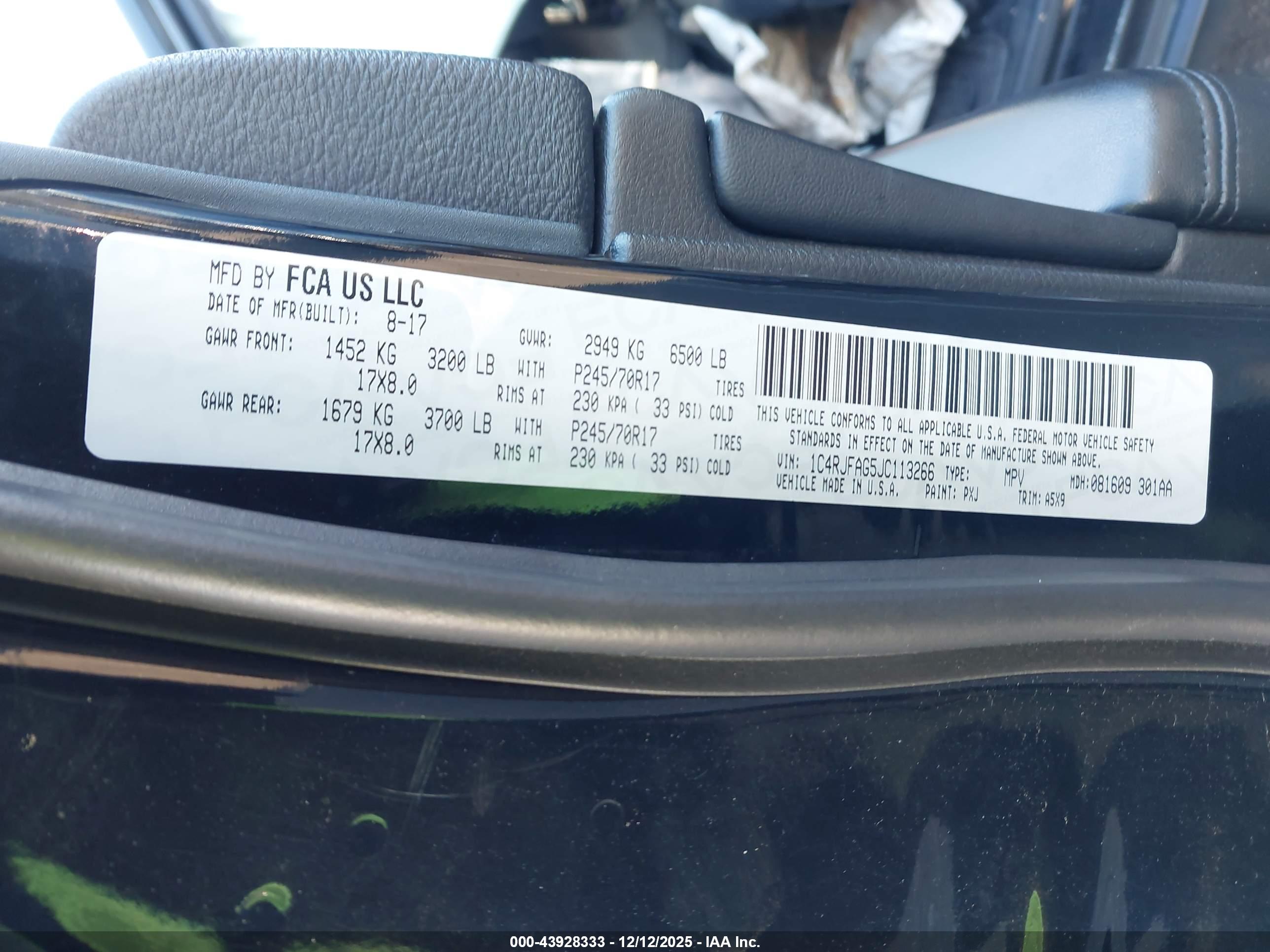 JEEP GRAND image 9