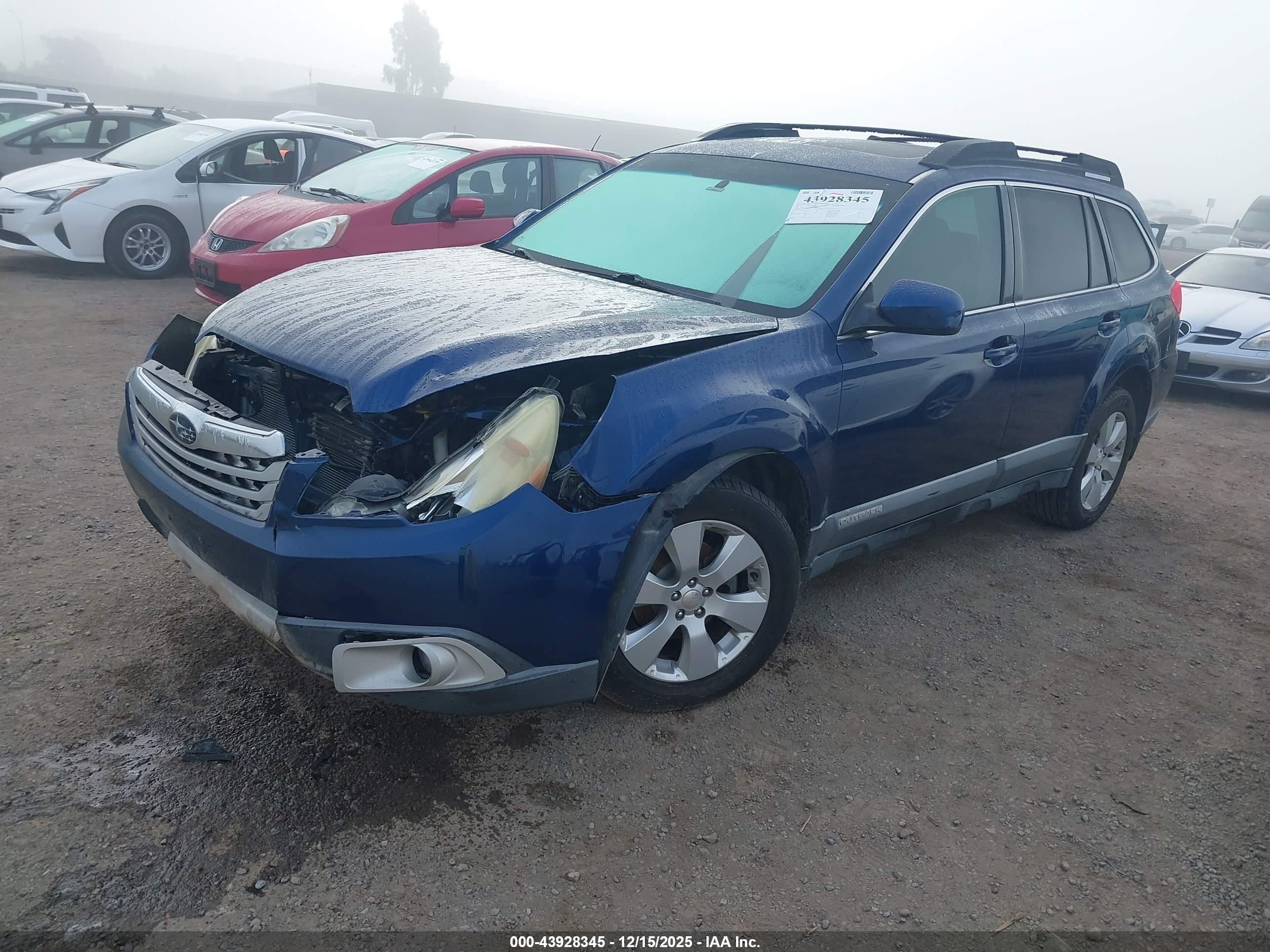 SUBARU OUTBACK image 2
