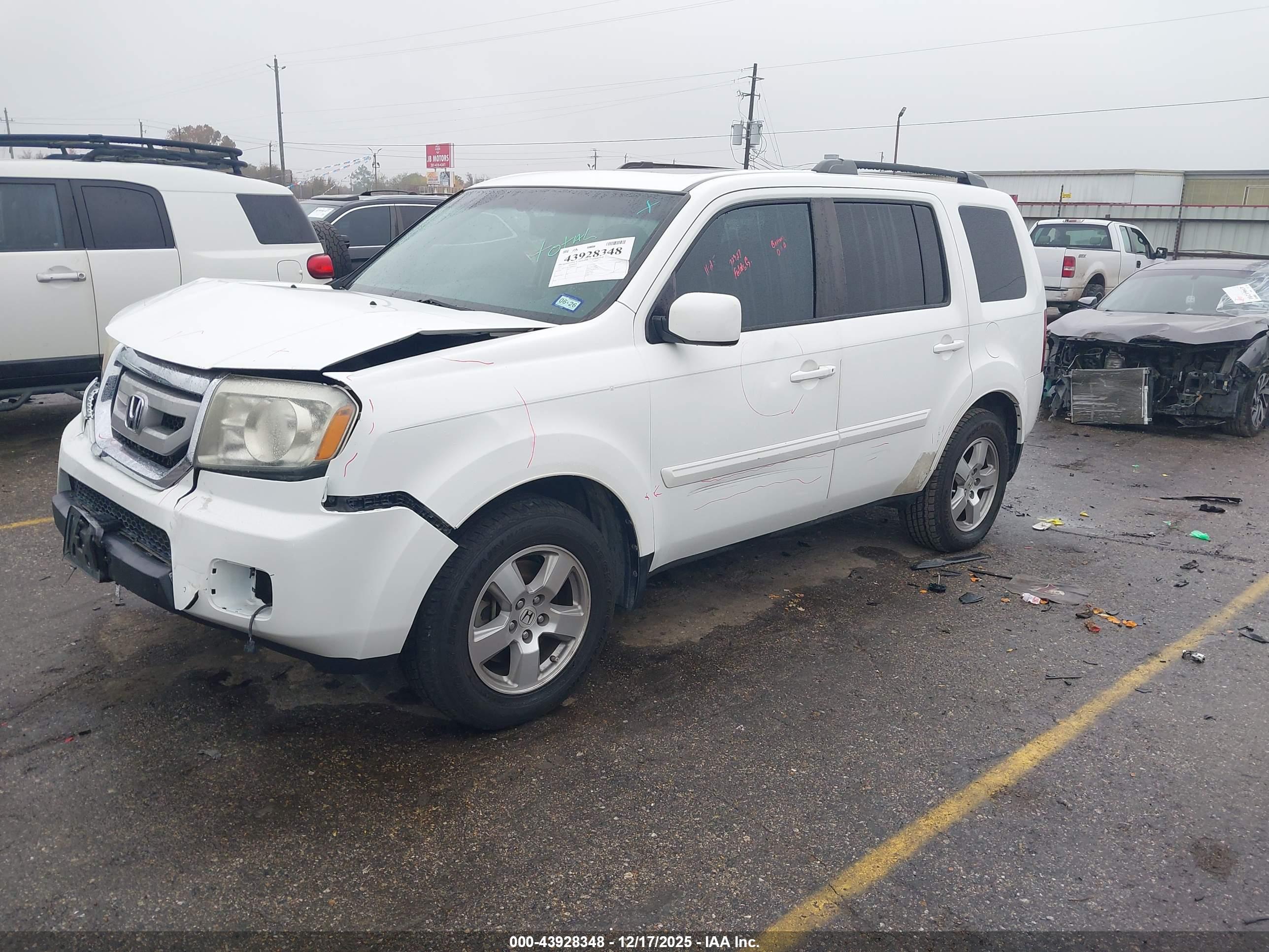 HONDA PILOT image 2