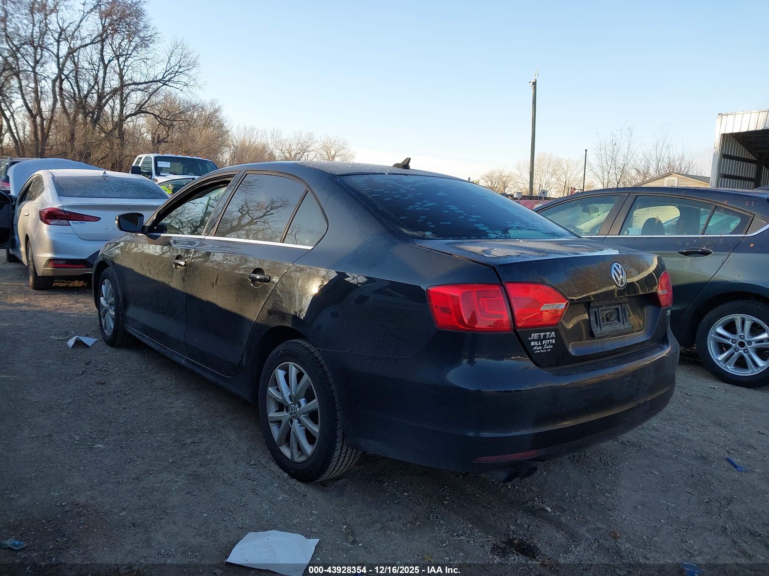 VOLKSWAGEN JETTA image 3