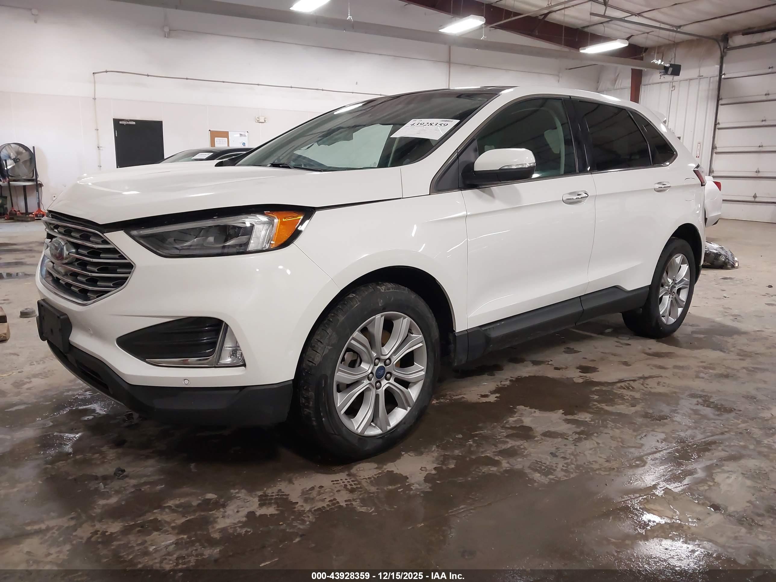 FORD EDGE image 2