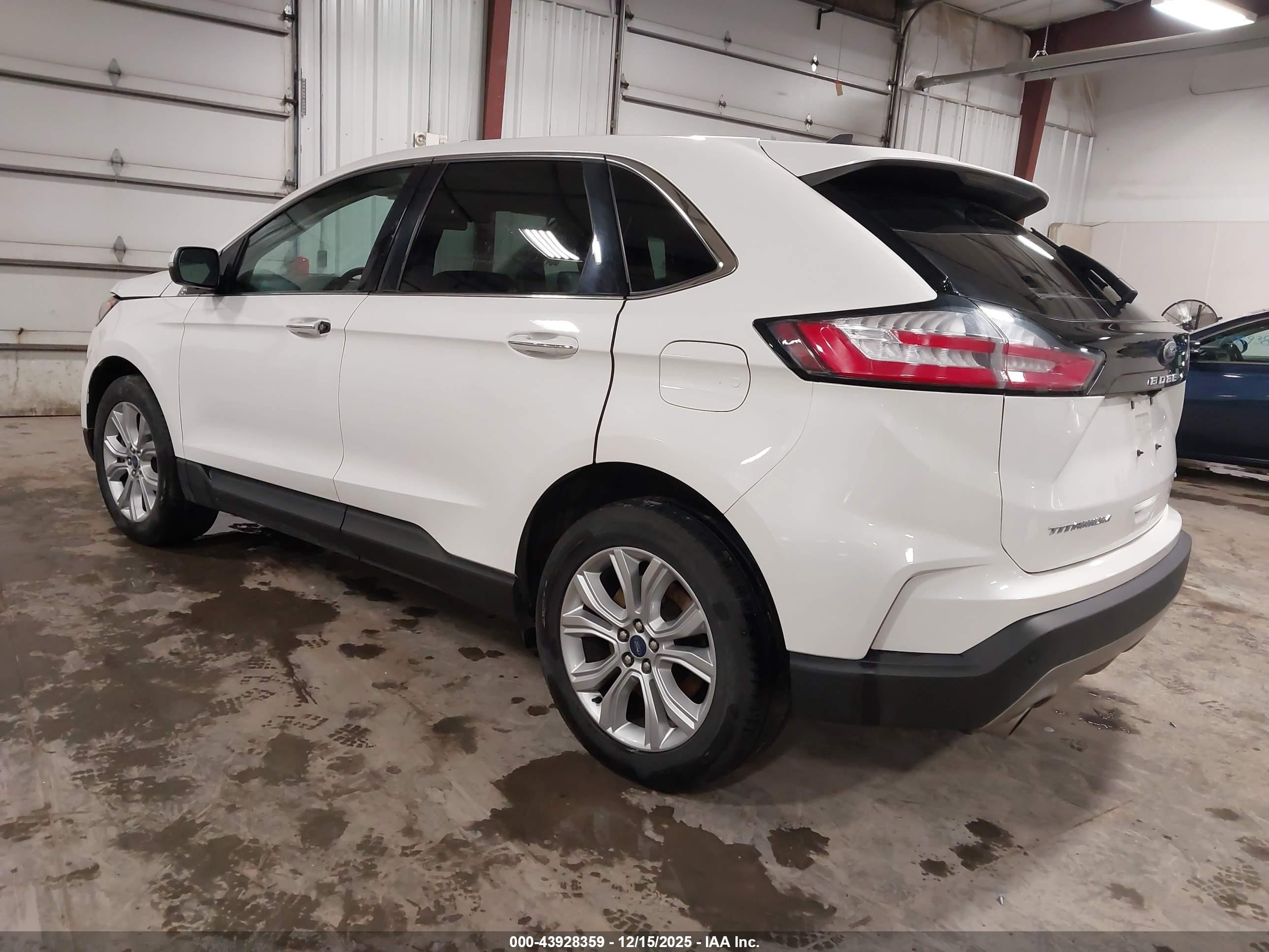 FORD EDGE image 3
