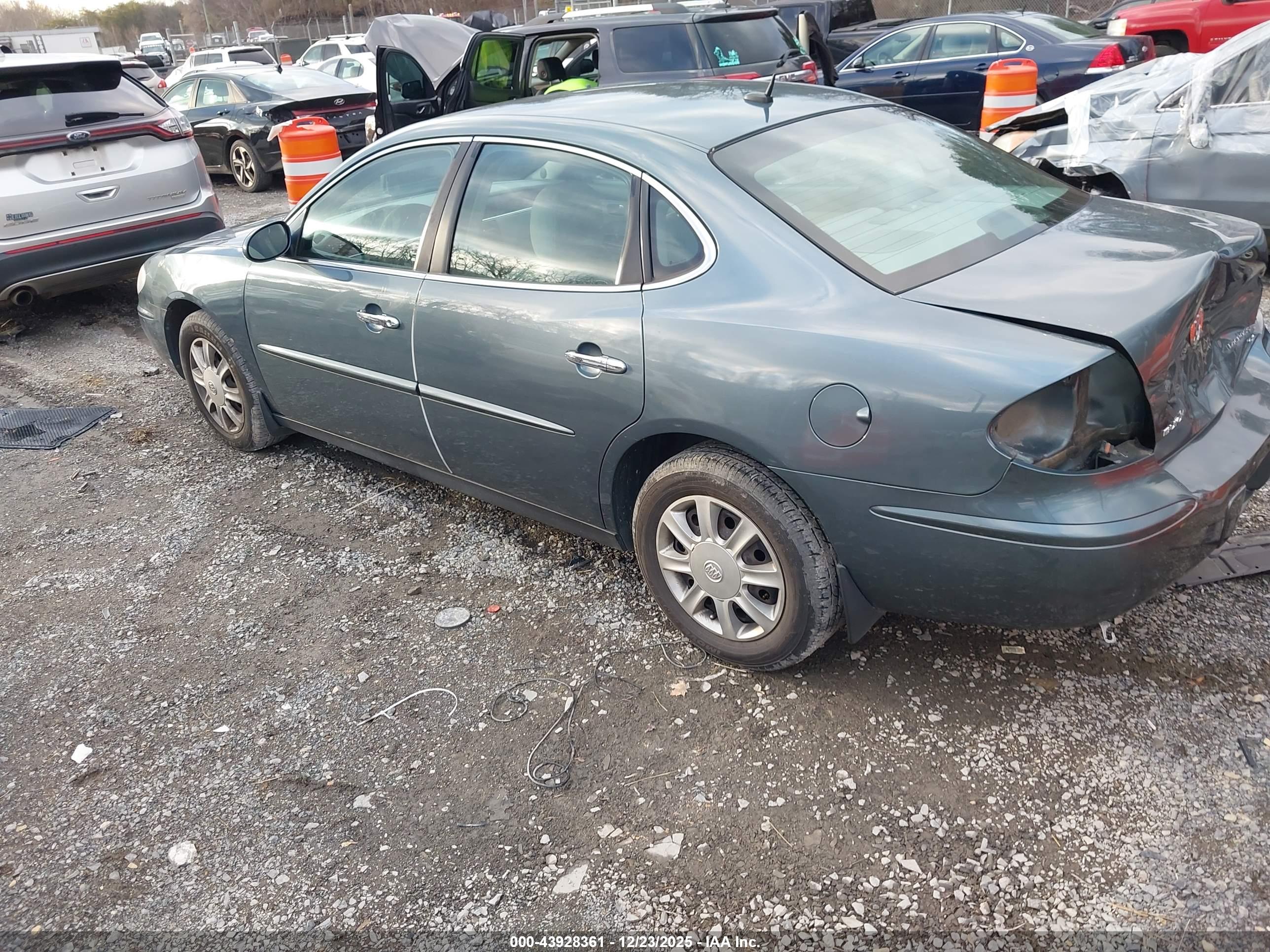 BUICK LACROSSE image 3