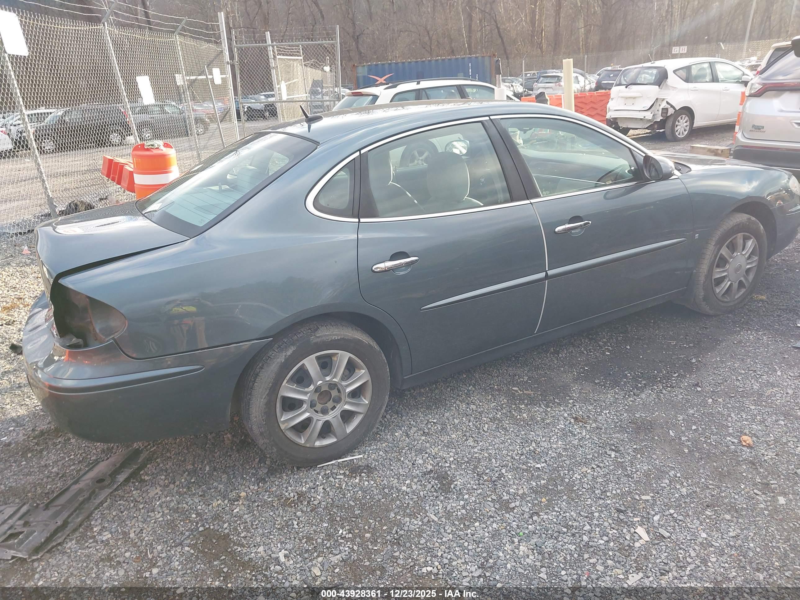 BUICK LACROSSE image 4