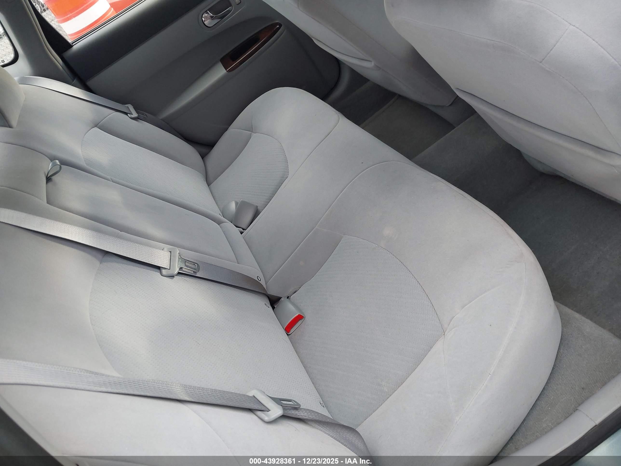 BUICK LACROSSE image 8