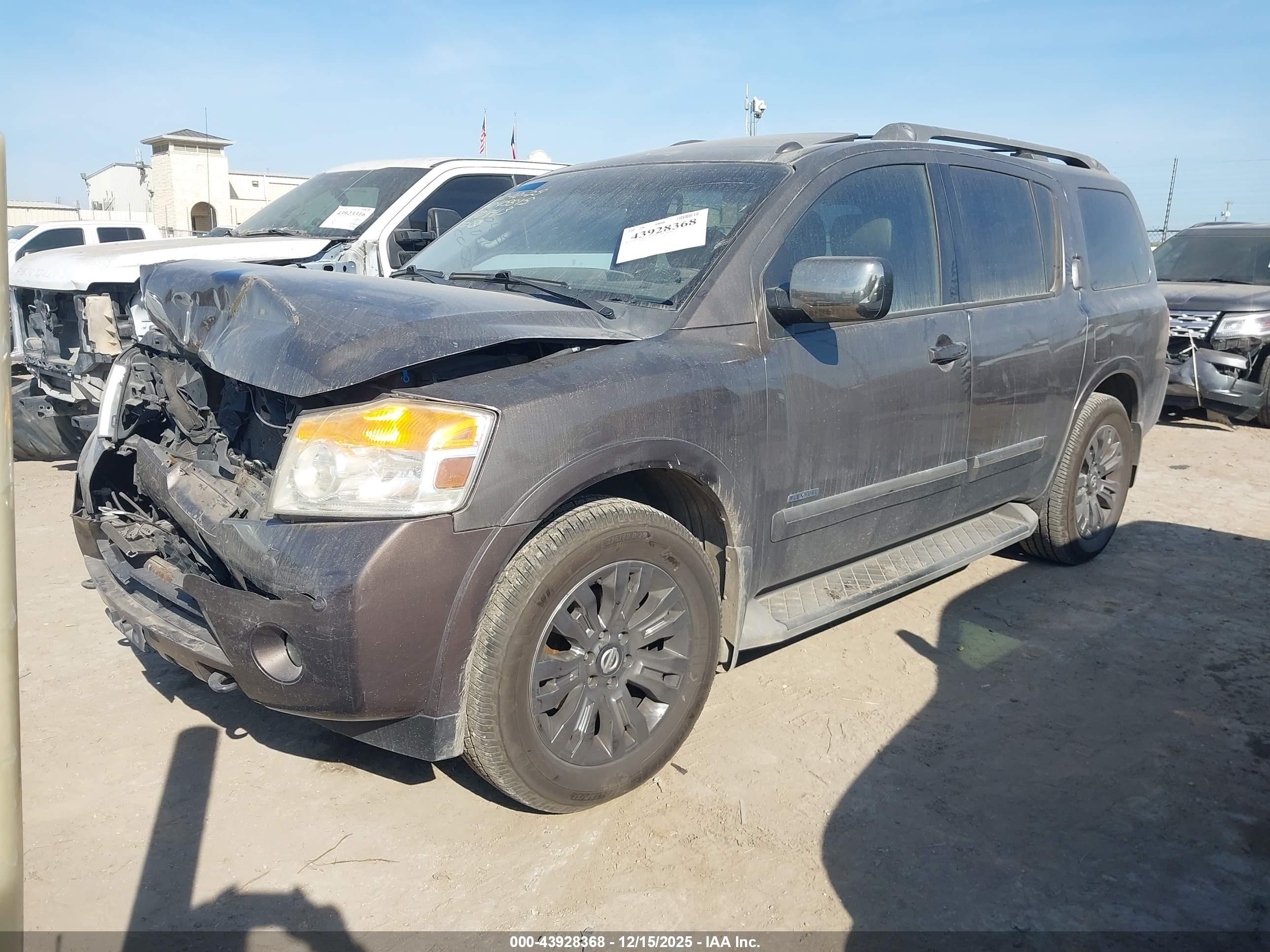NISSAN ARMADA image 2