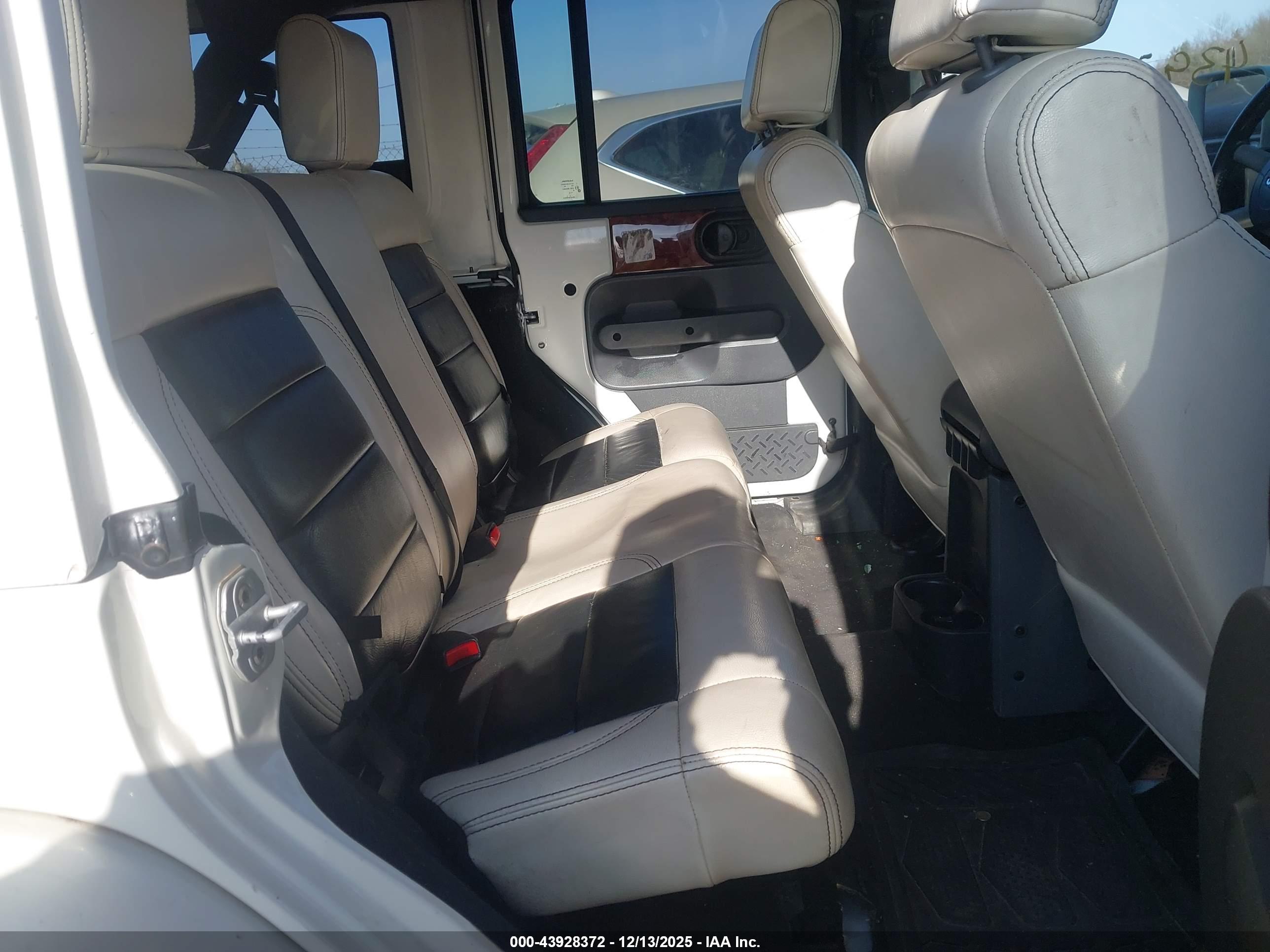 JEEP WRANGLER image 8