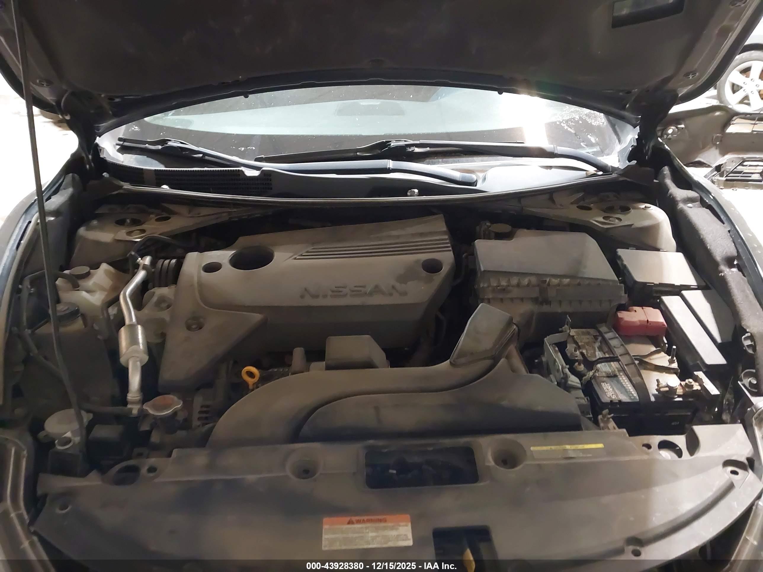 NISSAN ALTIMA image 10