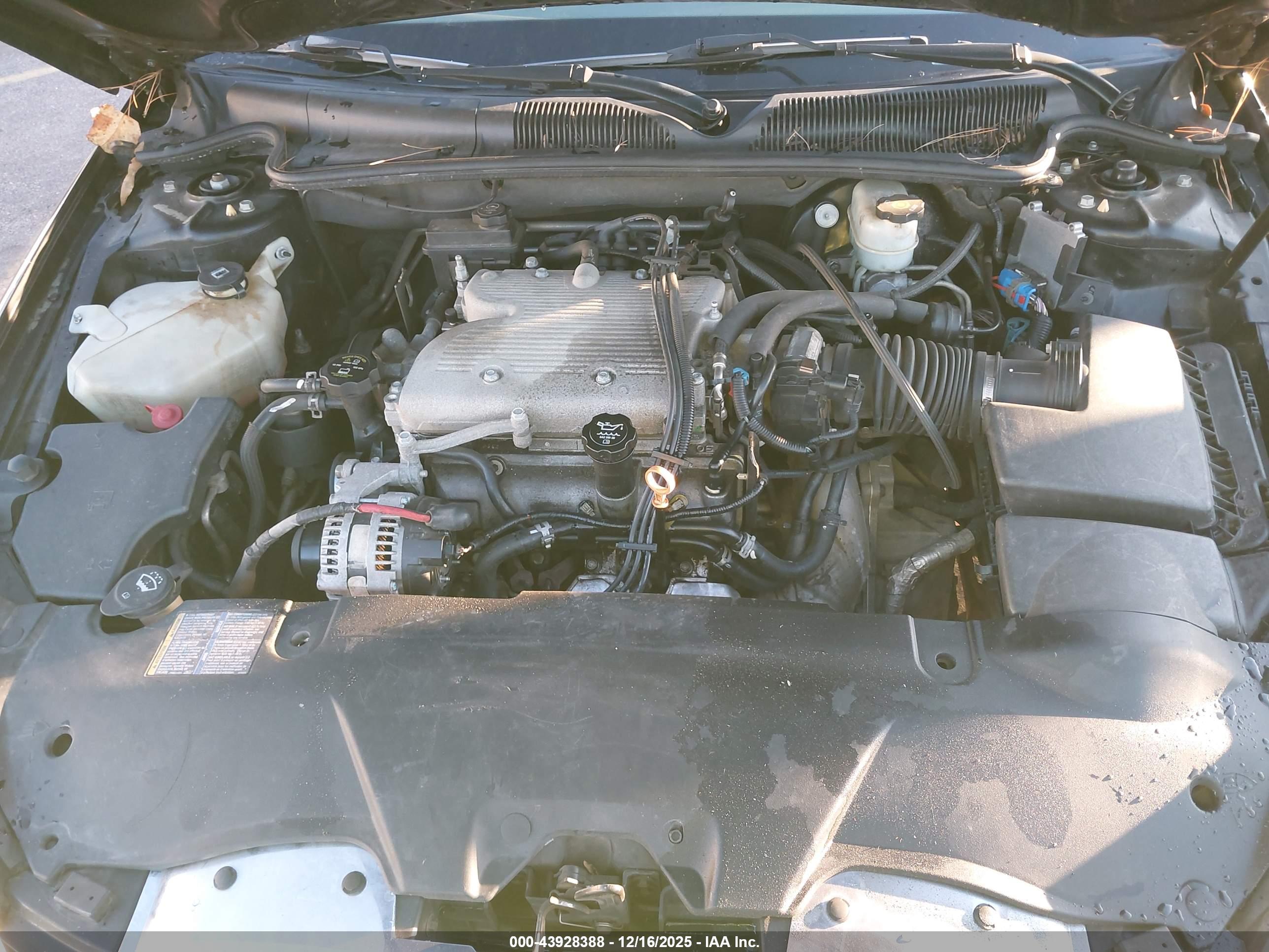 BUICK LUCERNE image 10