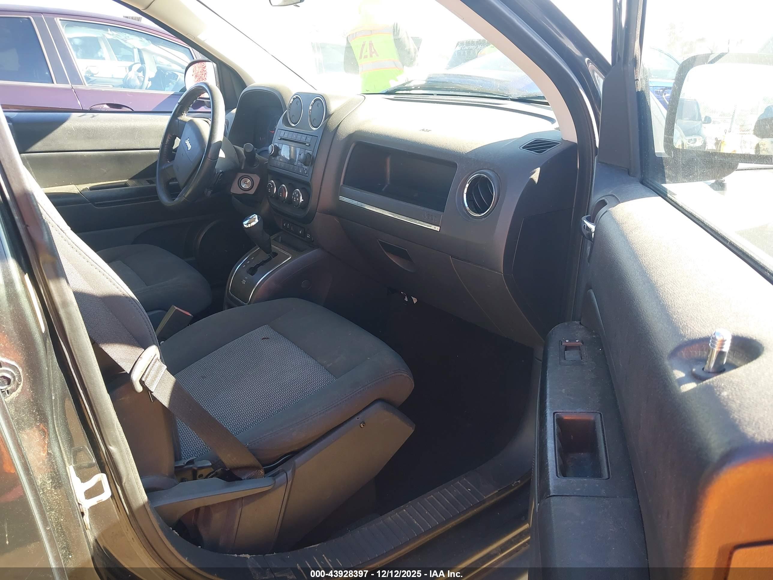 JEEP COMPASS image 5