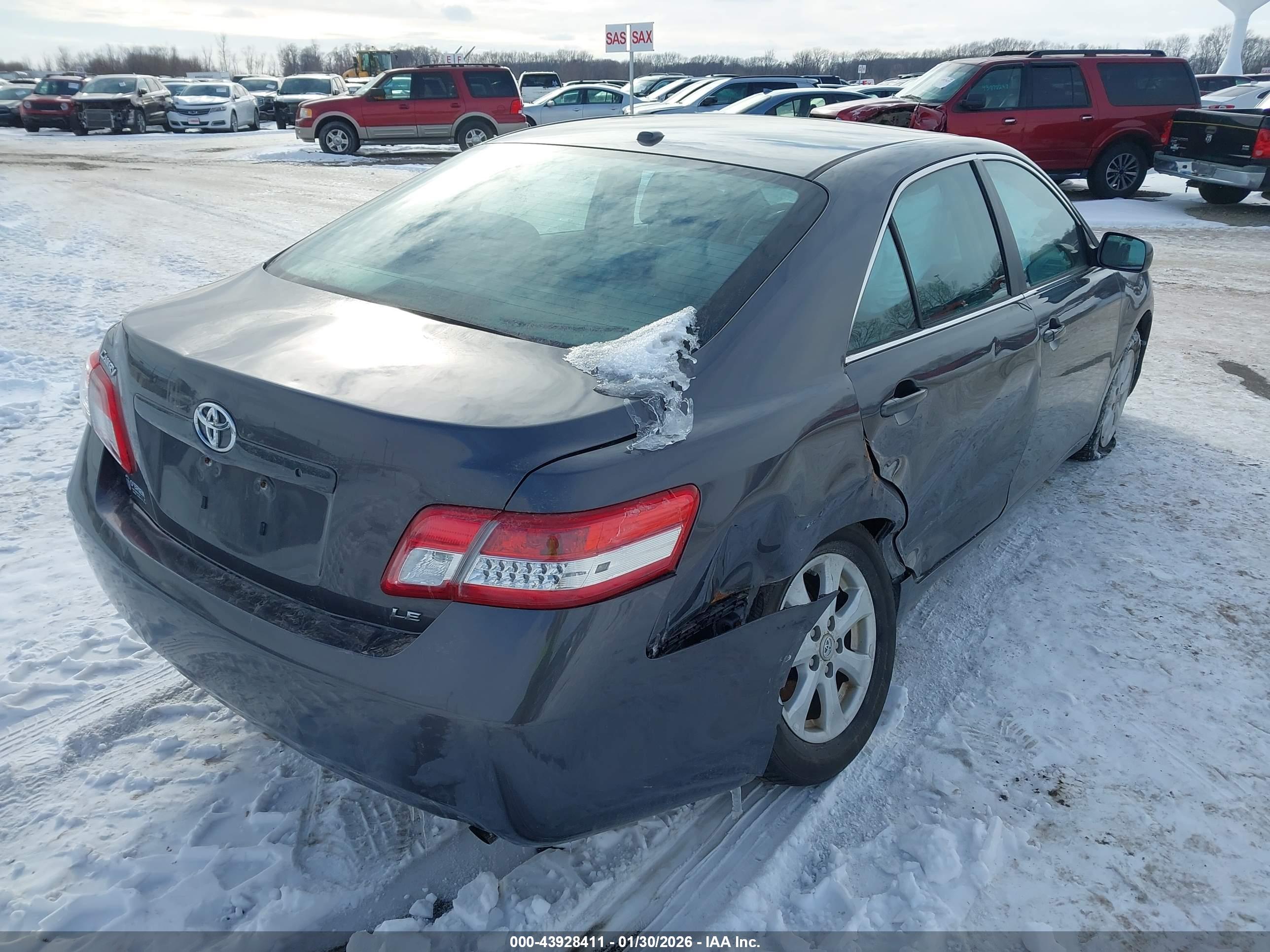TOYOTA CAMRY image 4
