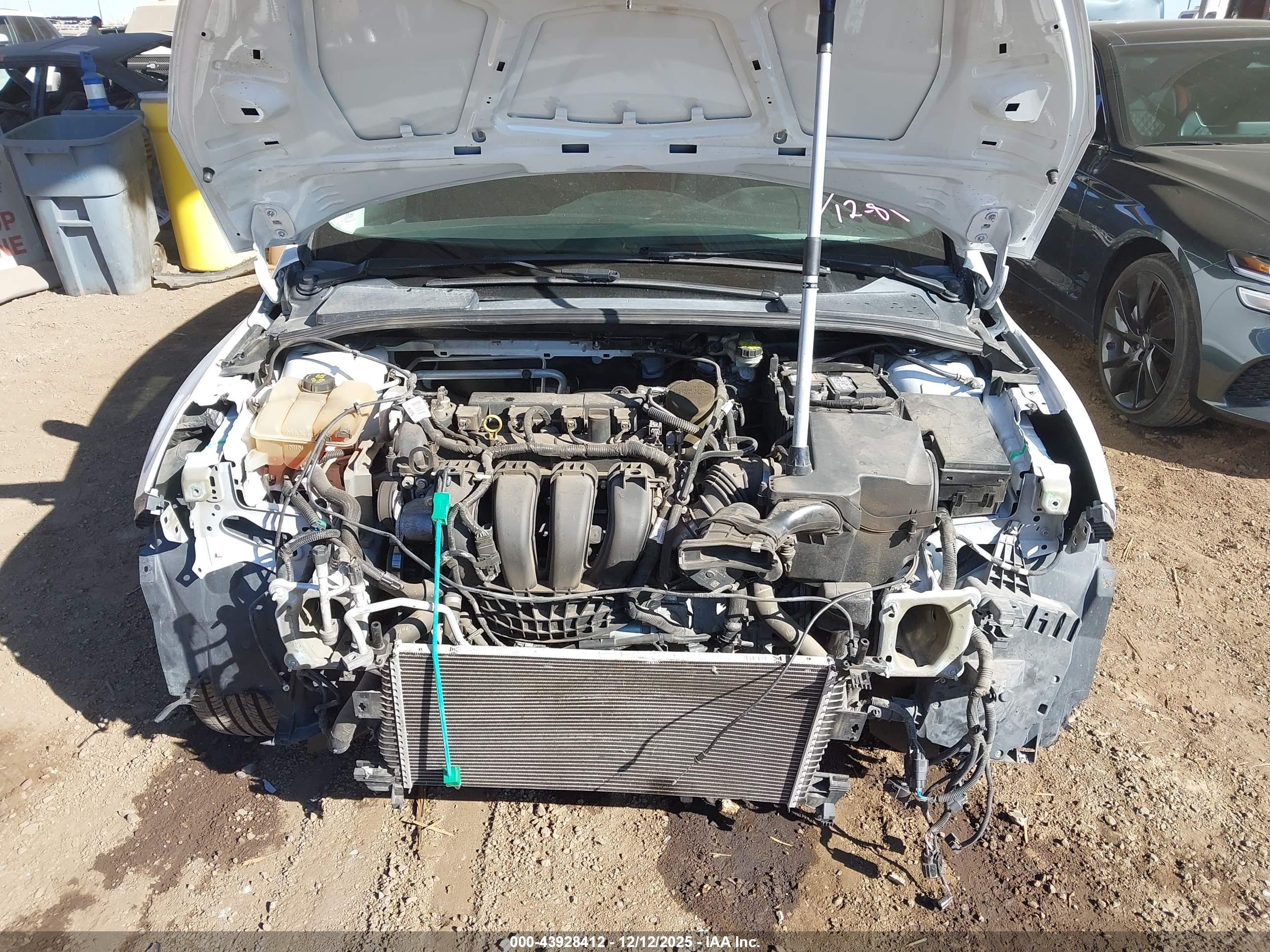 FORD FOCUS image 10