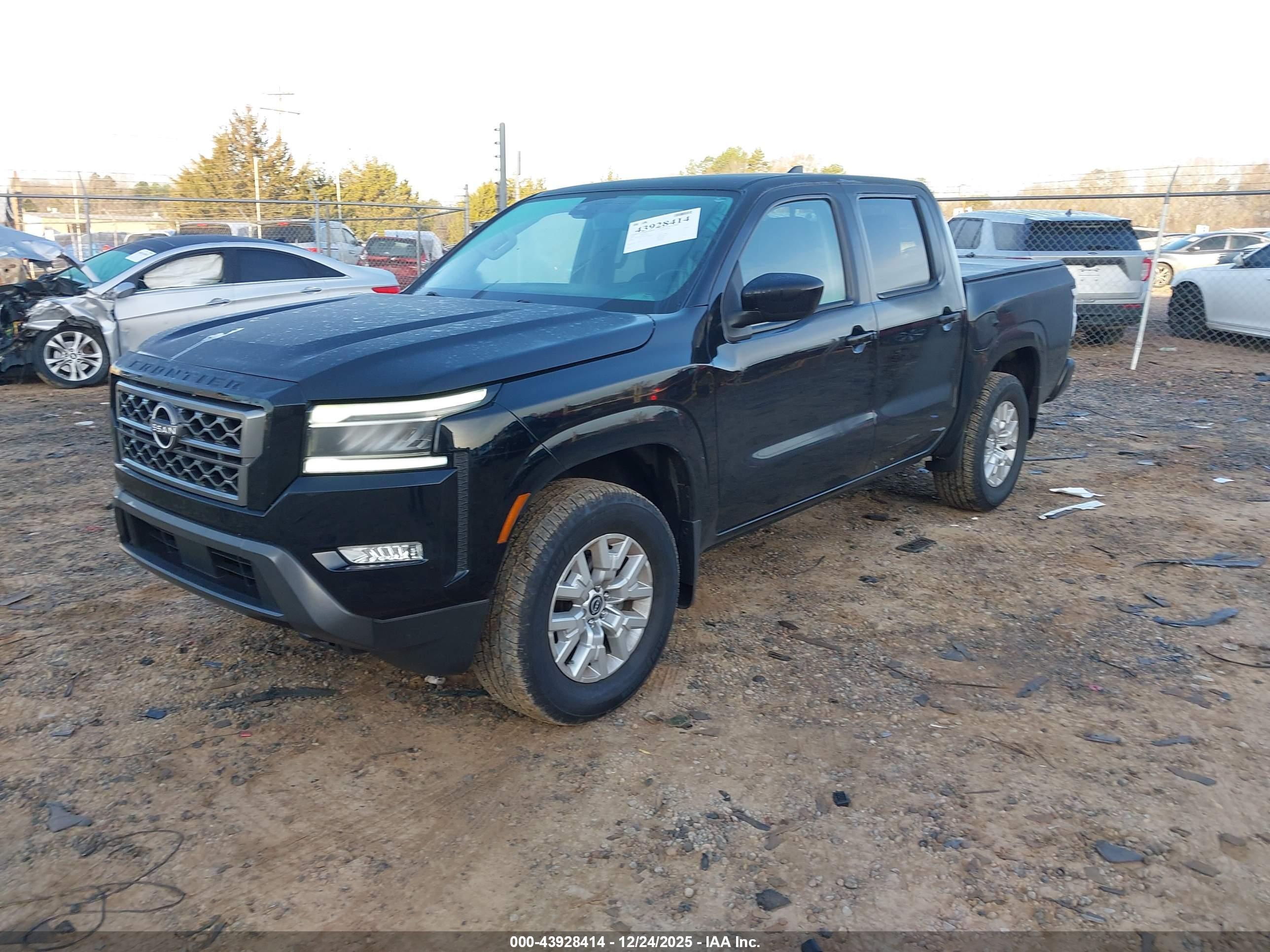 NISSAN FRONTIER image 2