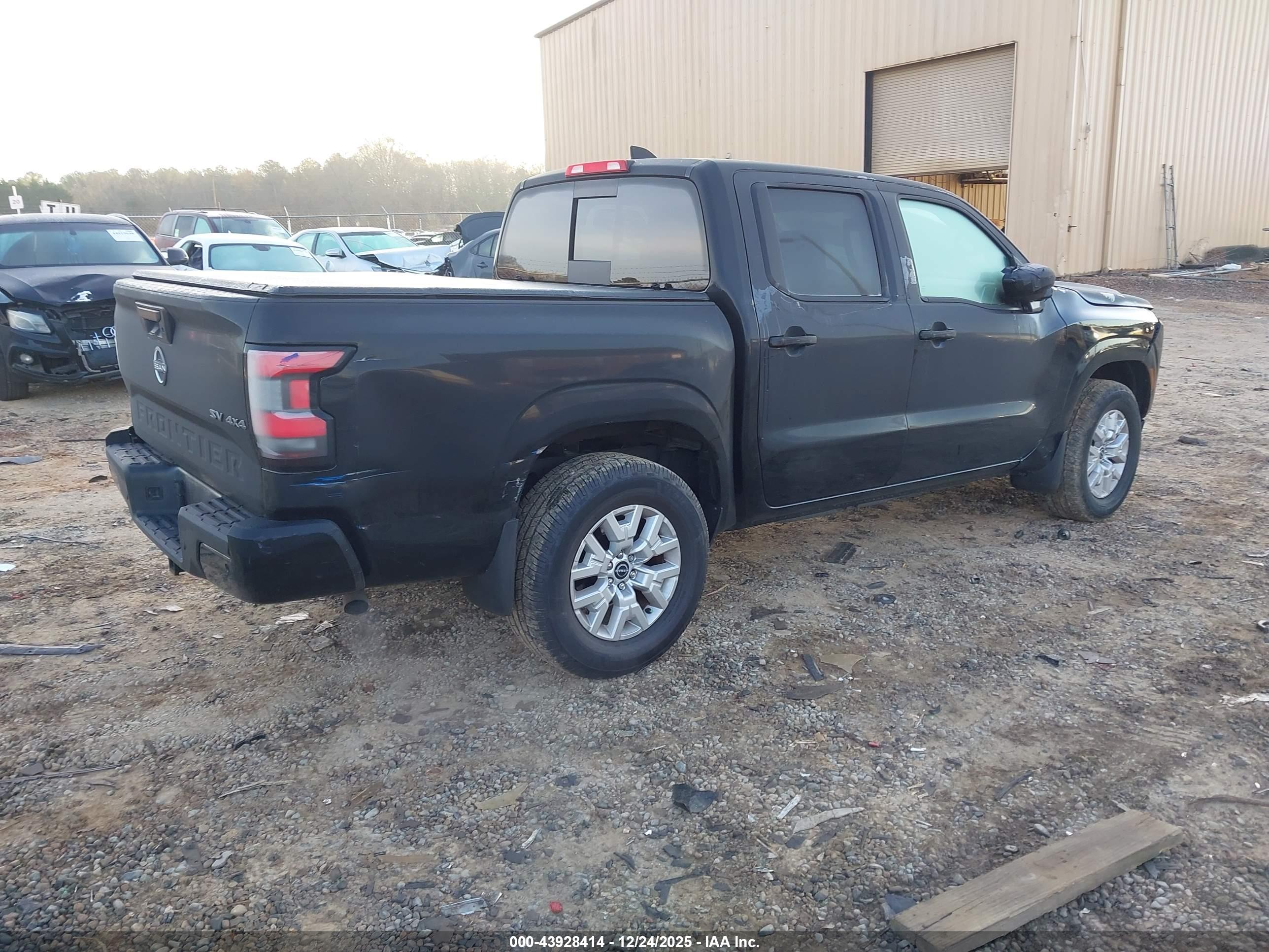NISSAN FRONTIER image 4