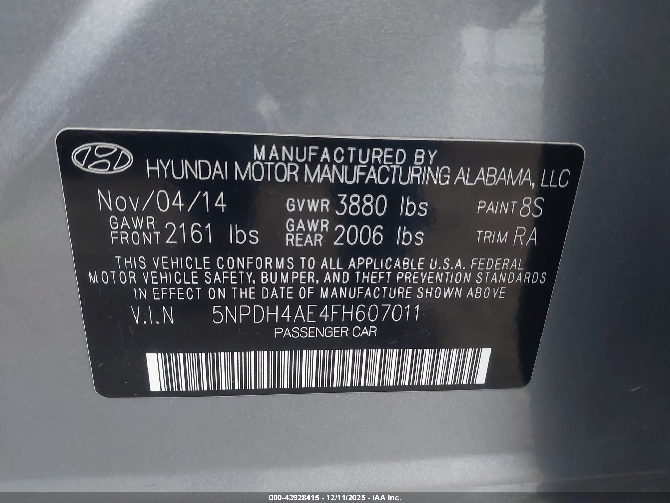 HYUNDAI ELANTRA image 9