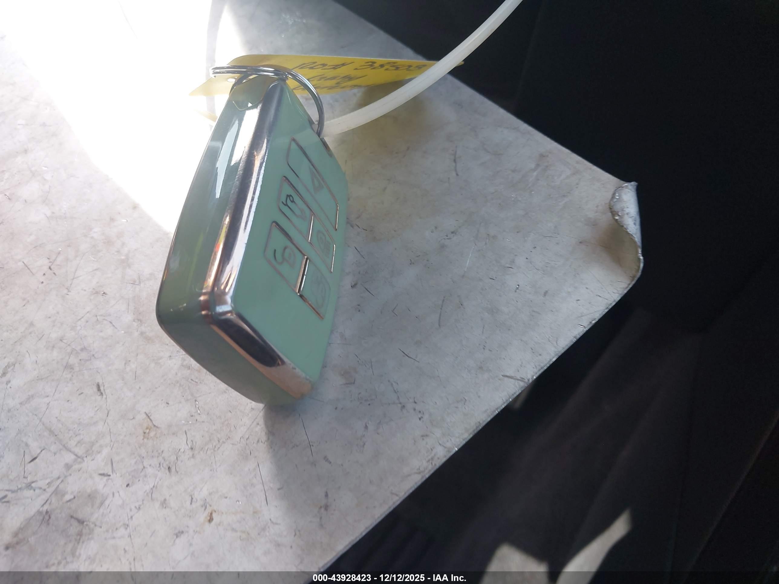 LAND ROVER image 11