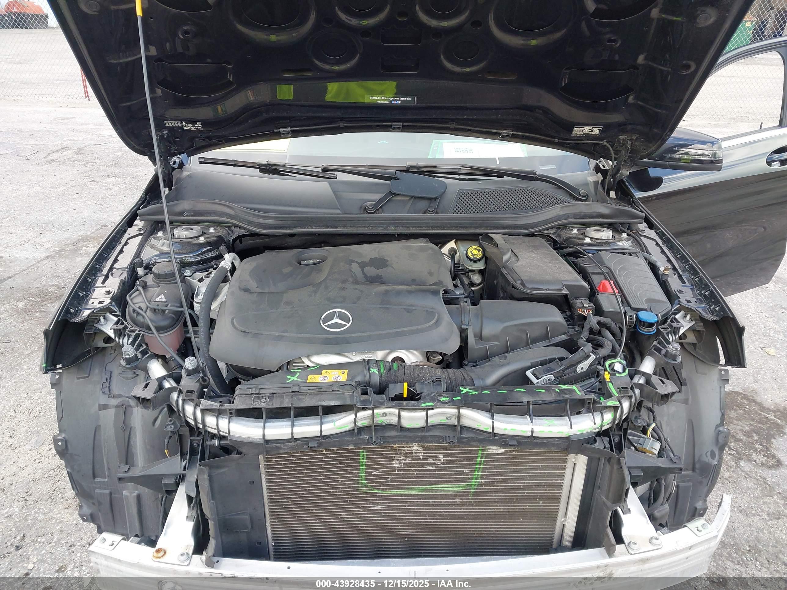 MERCEDES-BENZ GLA image 10