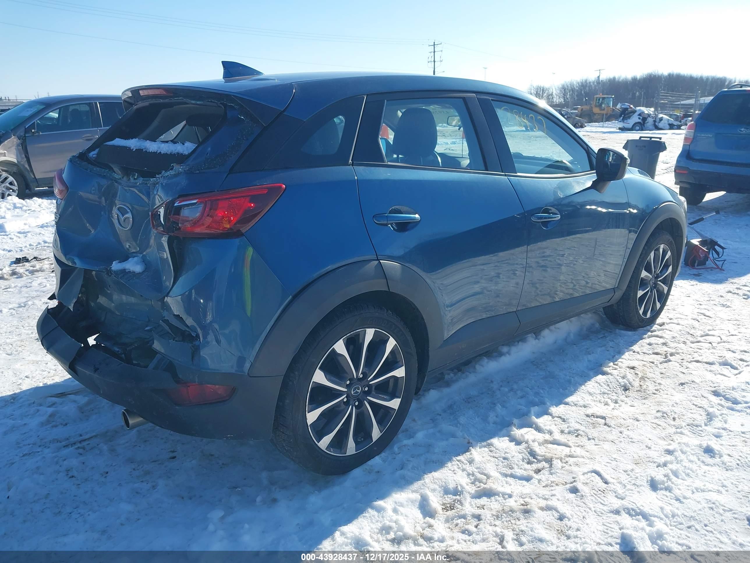 MAZDA CX-3 image 4