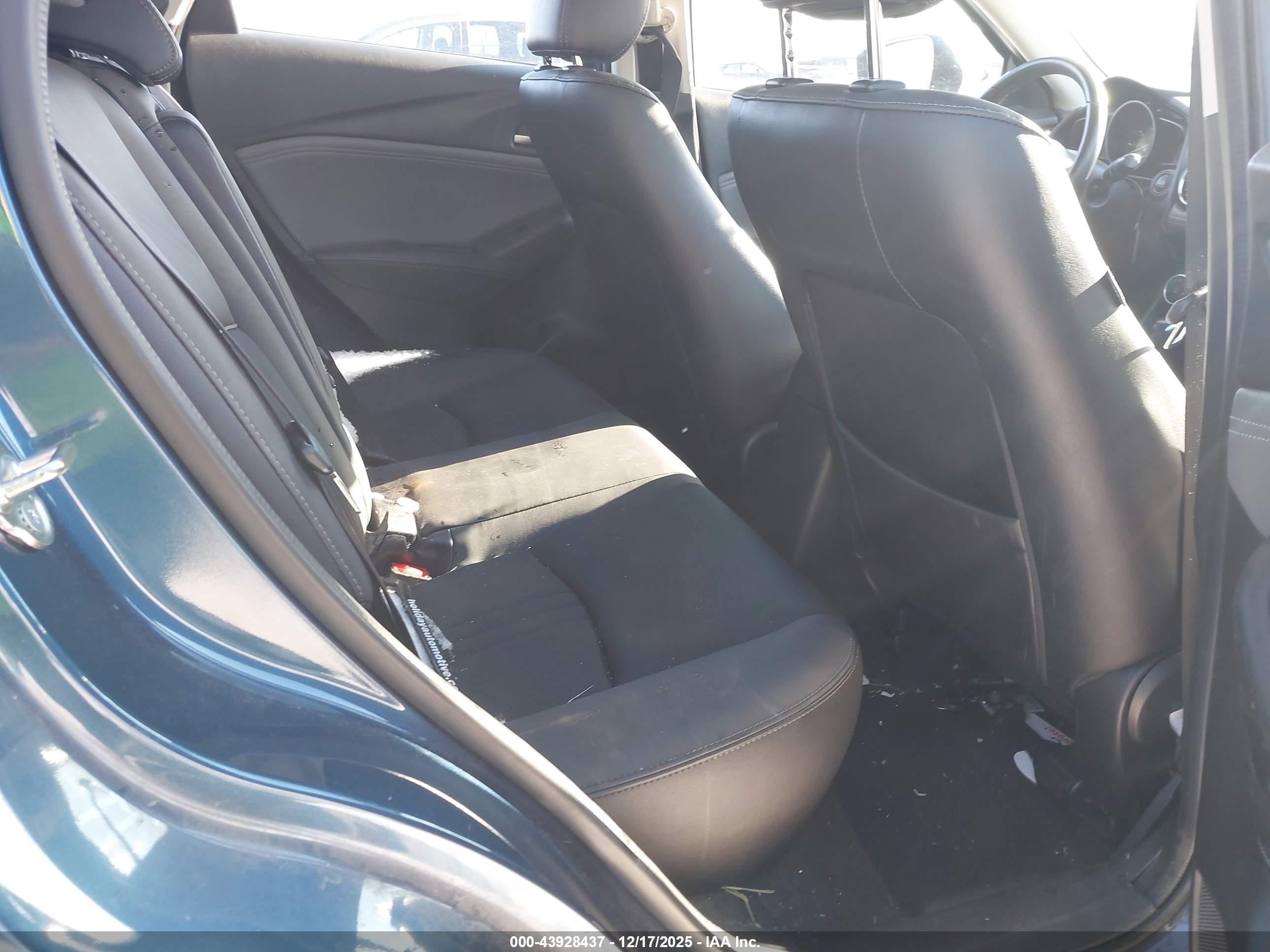 MAZDA CX-3 image 8