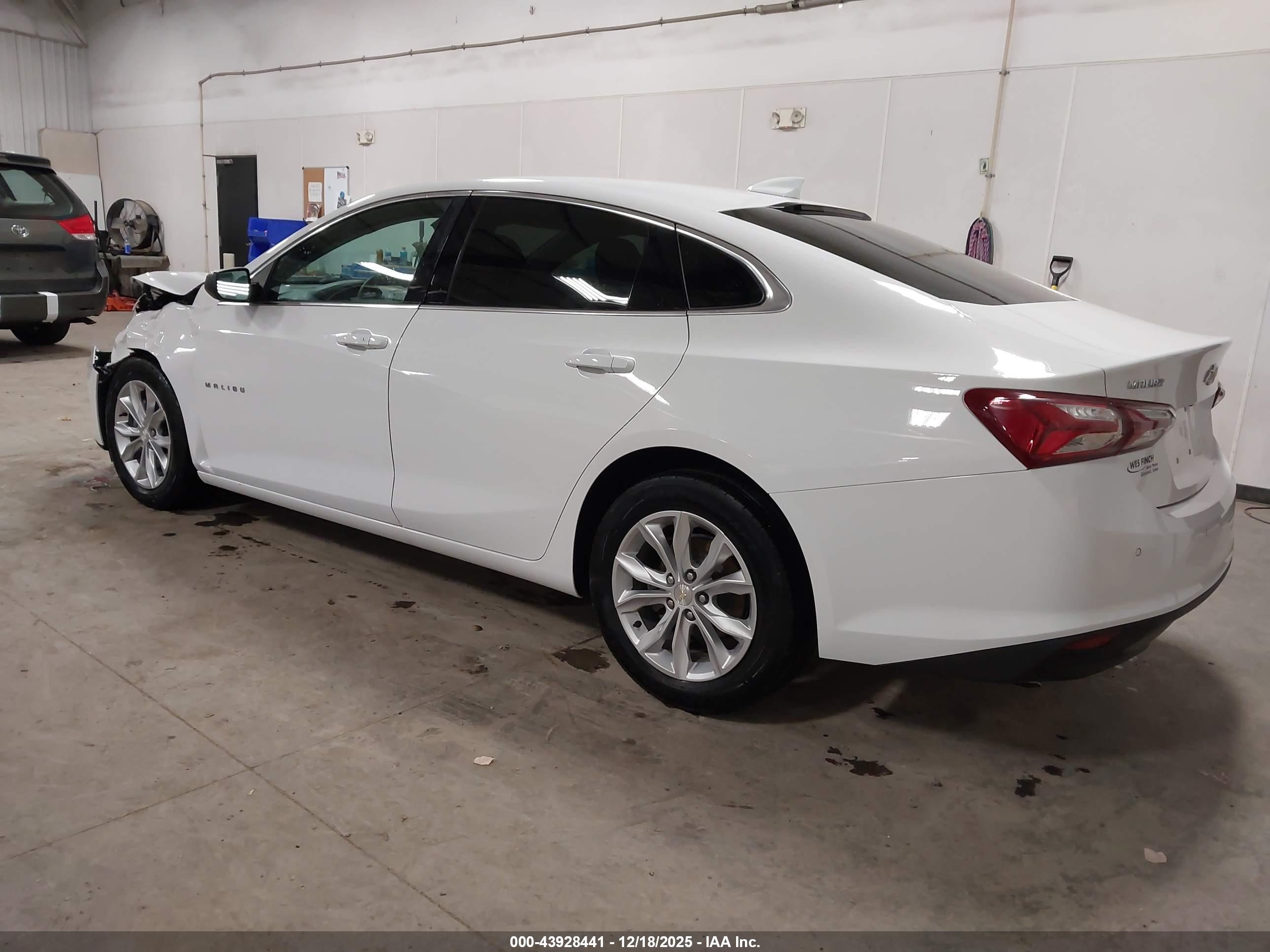 CHEVROLET MALIBU image 3