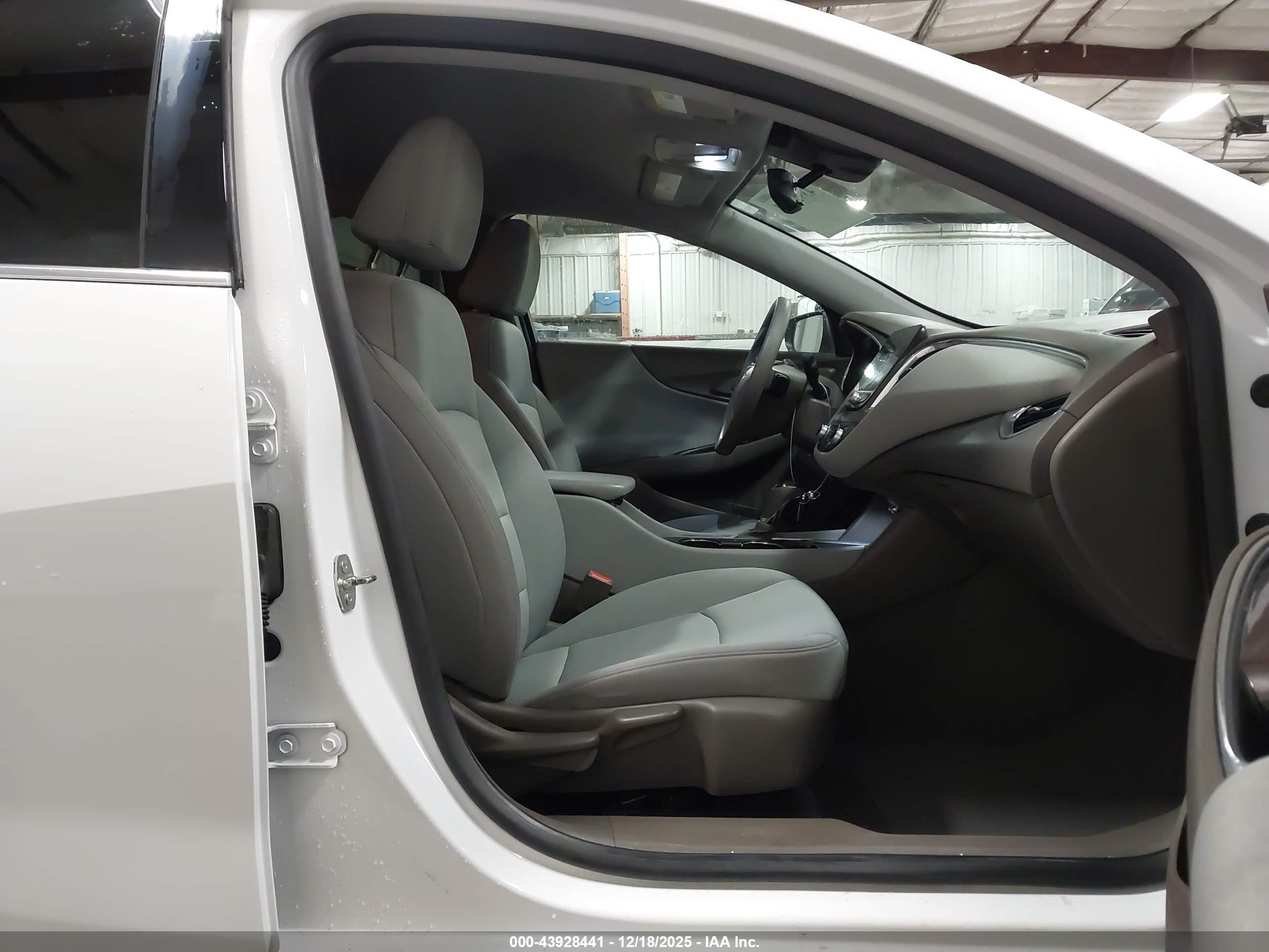 CHEVROLET MALIBU image 5