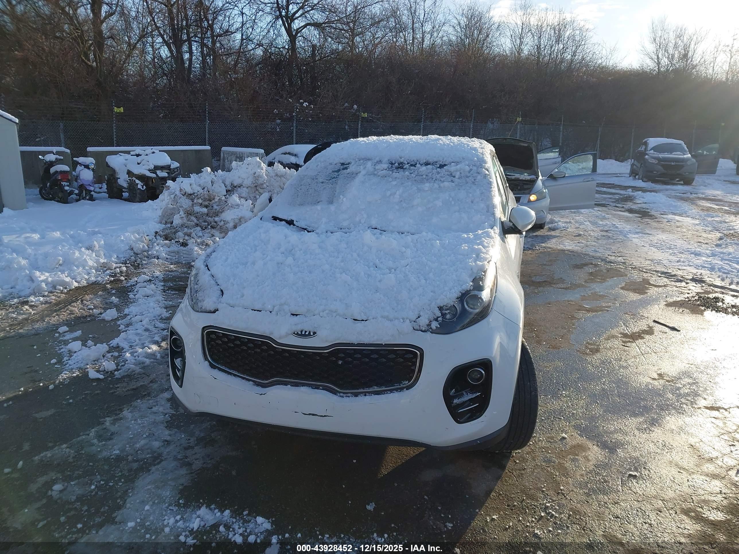 KIA SPORTAGE image 6