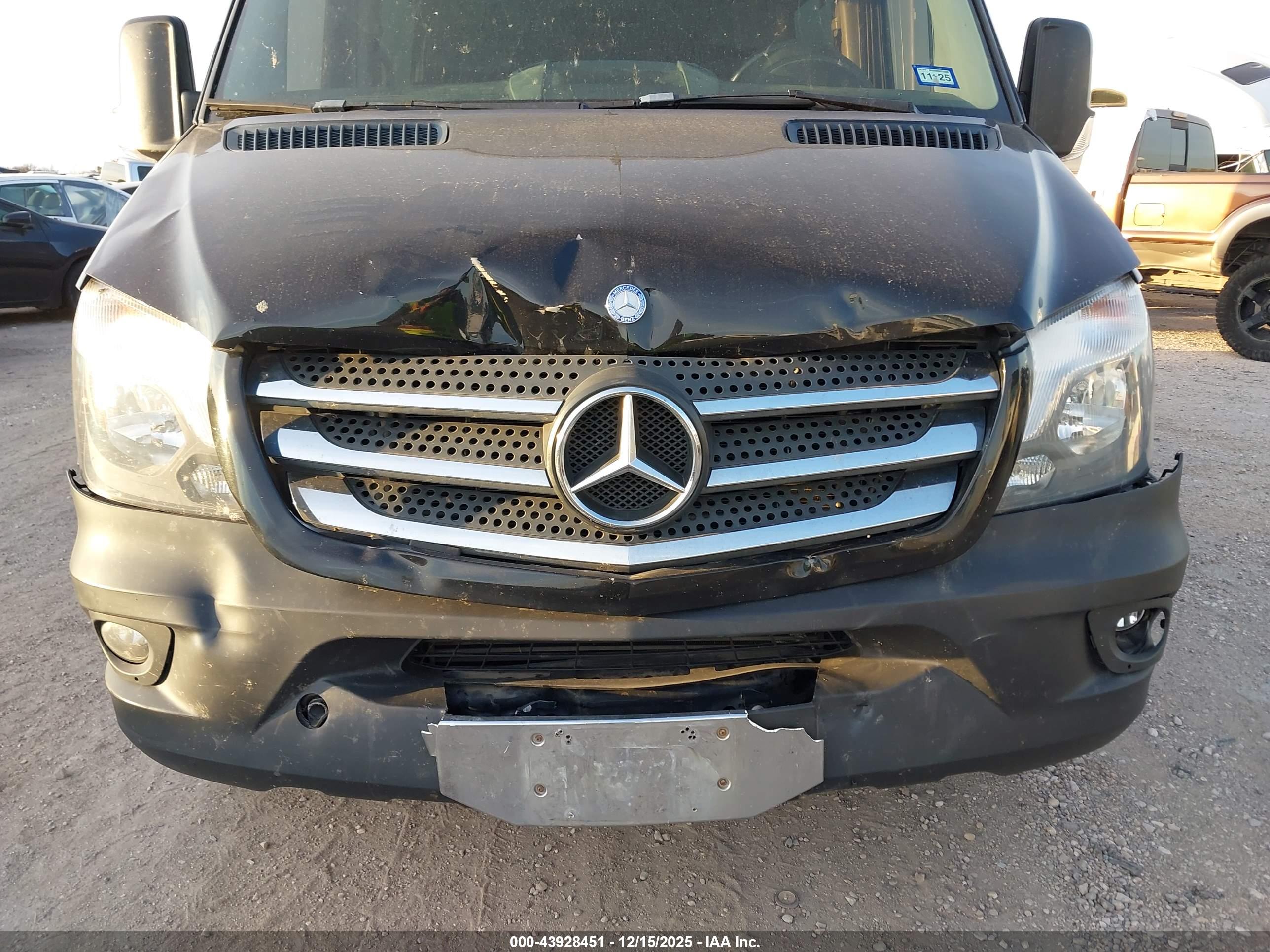 MERCEDES-BENZ SPRINTER image 6