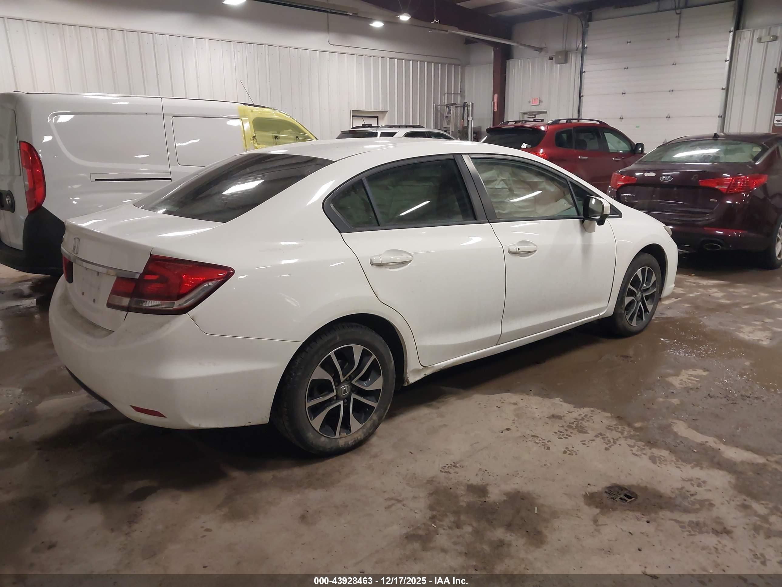 HONDA CIVIC image 4