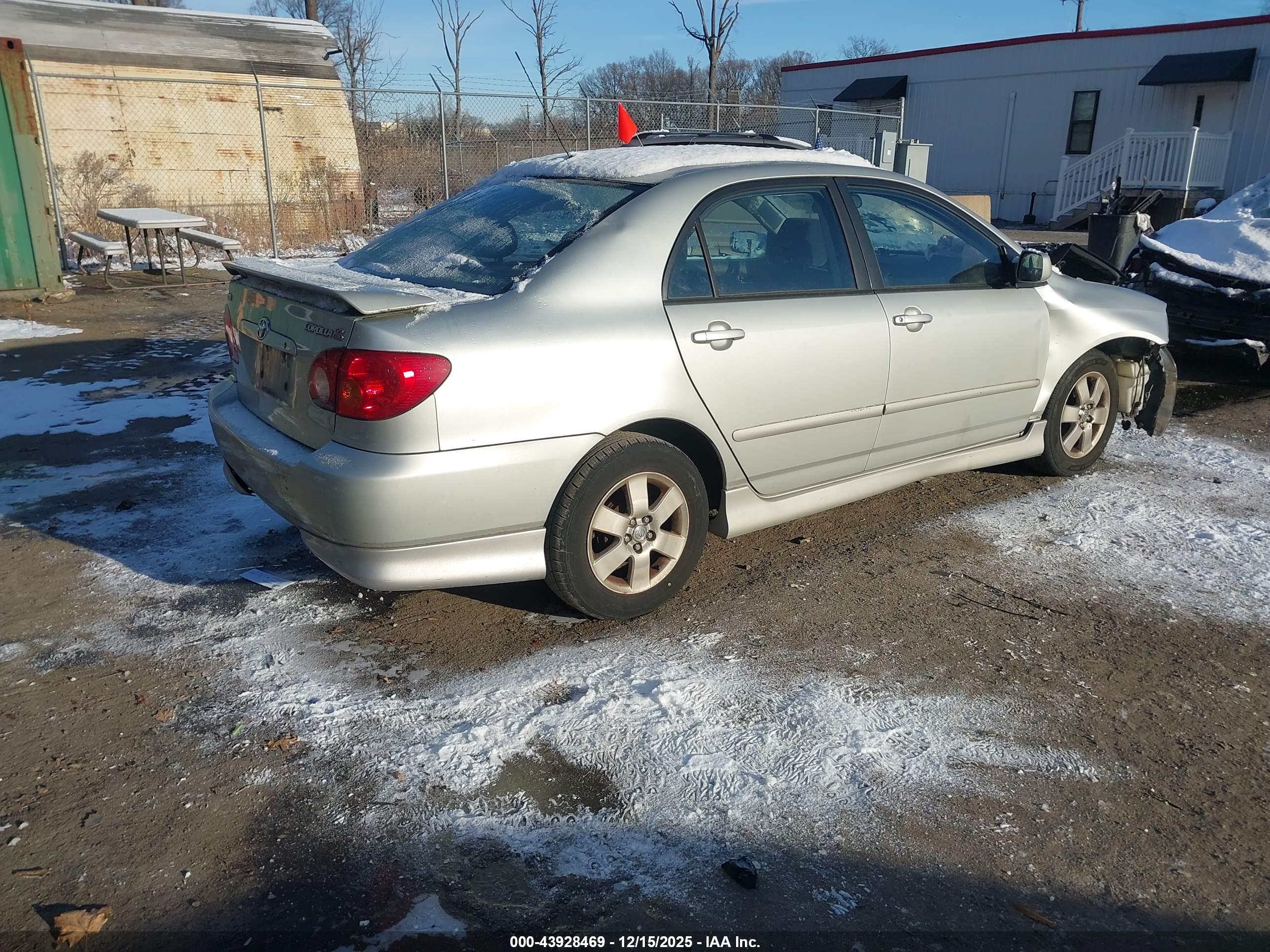 TOYOTA COROLLA image 4