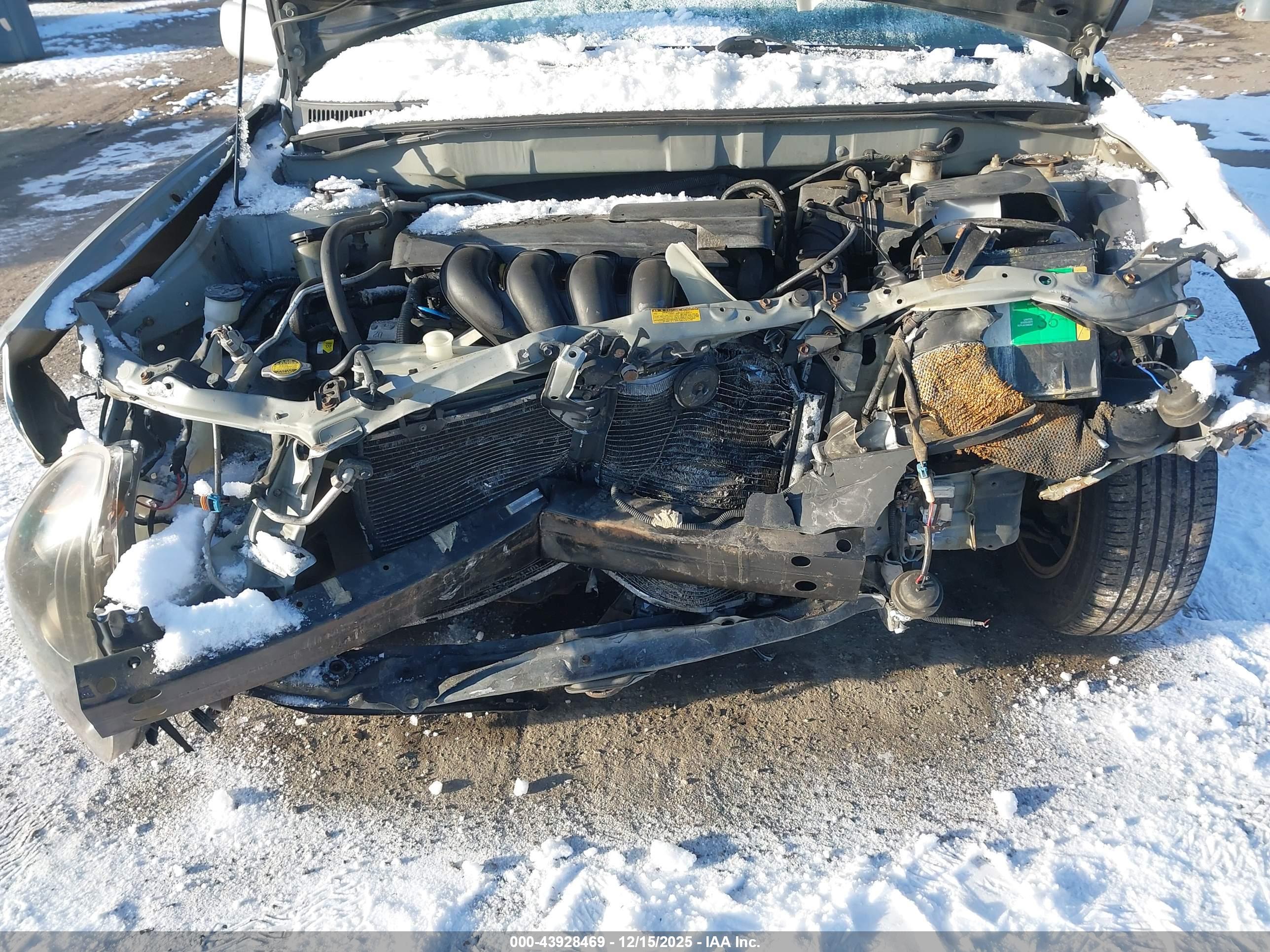 TOYOTA COROLLA image 6