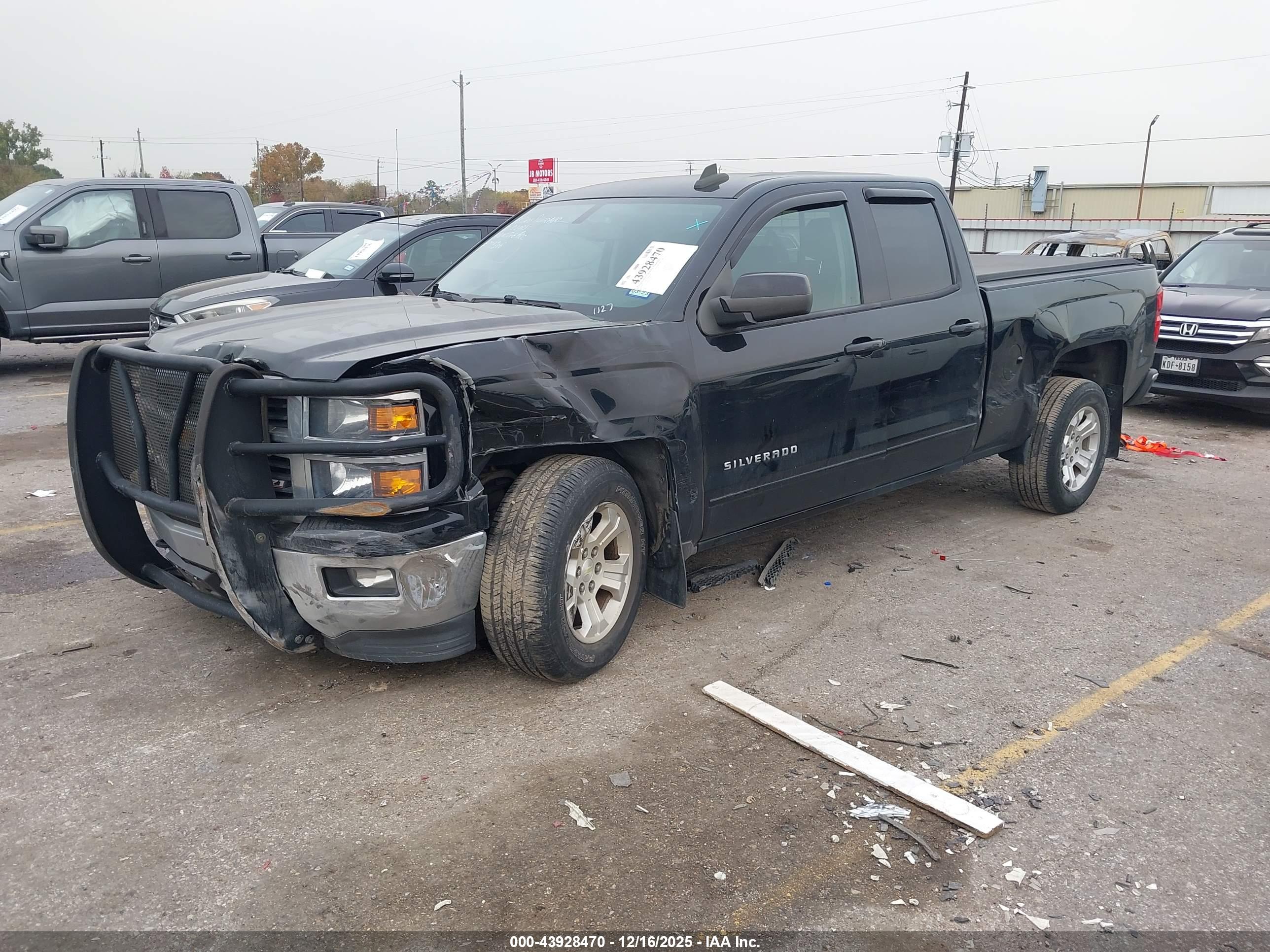 CHEVROLET SILVERADO image 2