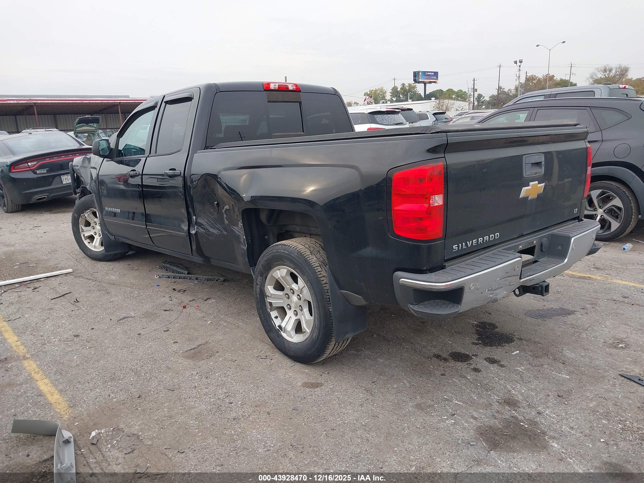 CHEVROLET SILVERADO image 3
