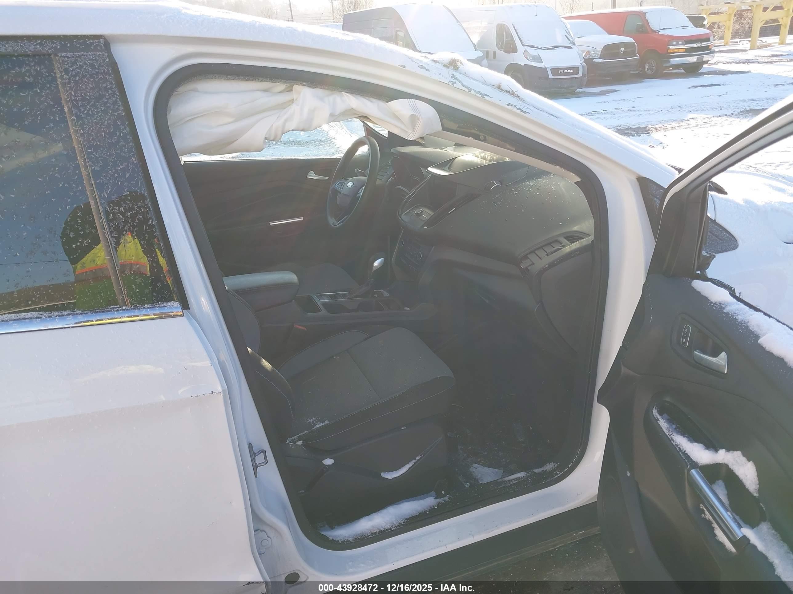 FORD ESCAPE image 5