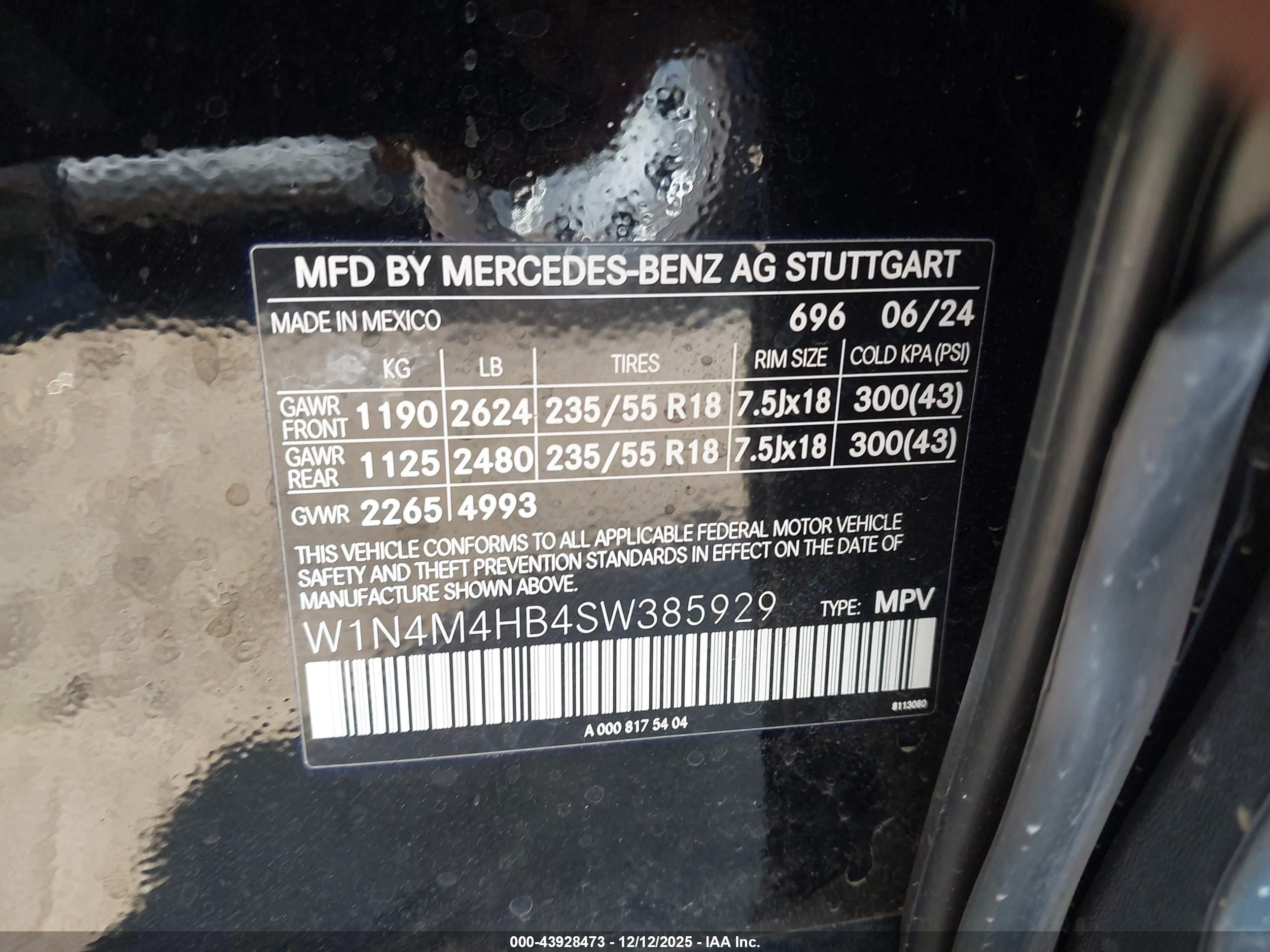 MERCEDES-BENZ GLB image 9