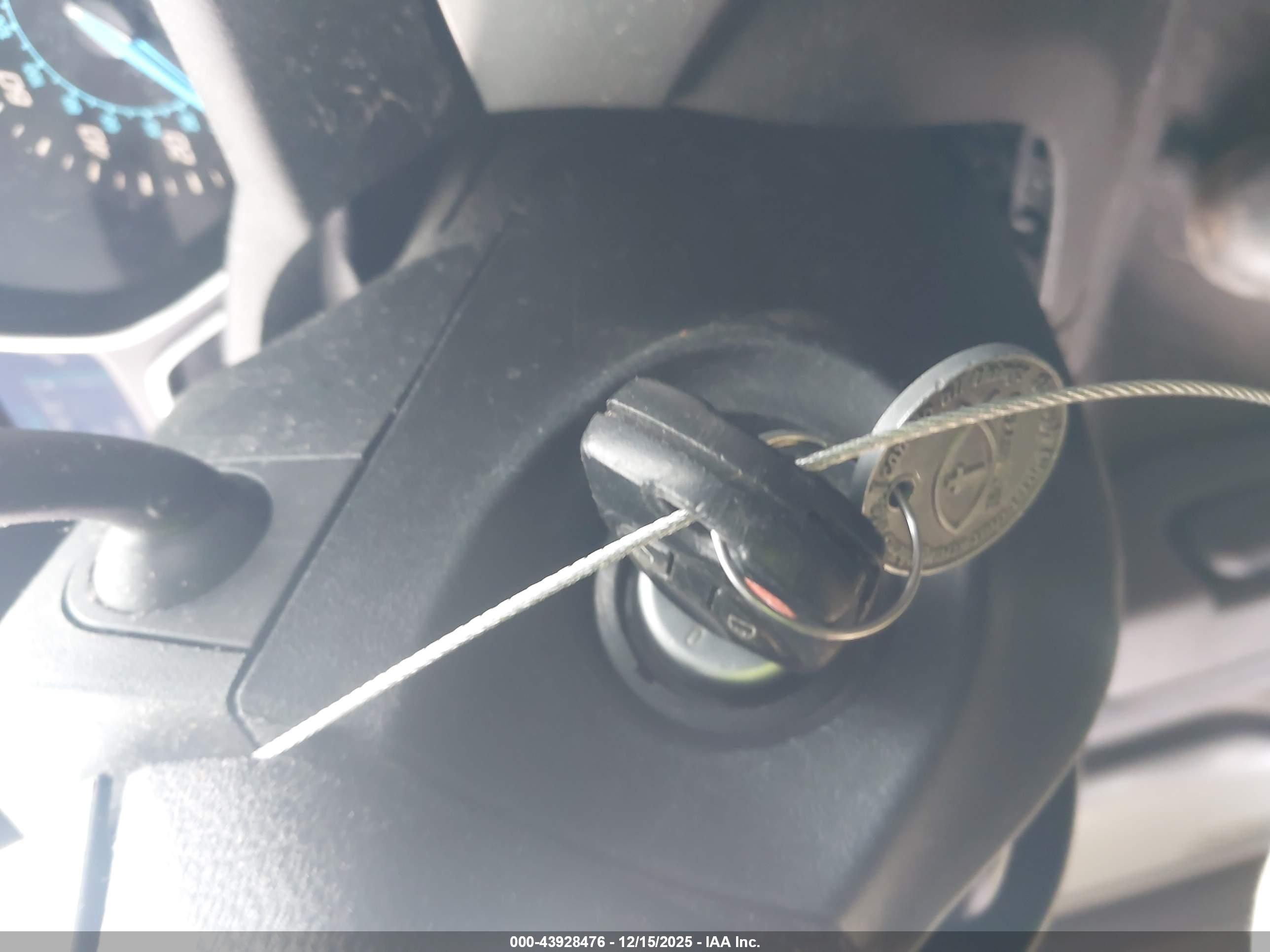 FORD ESCAPE image 11