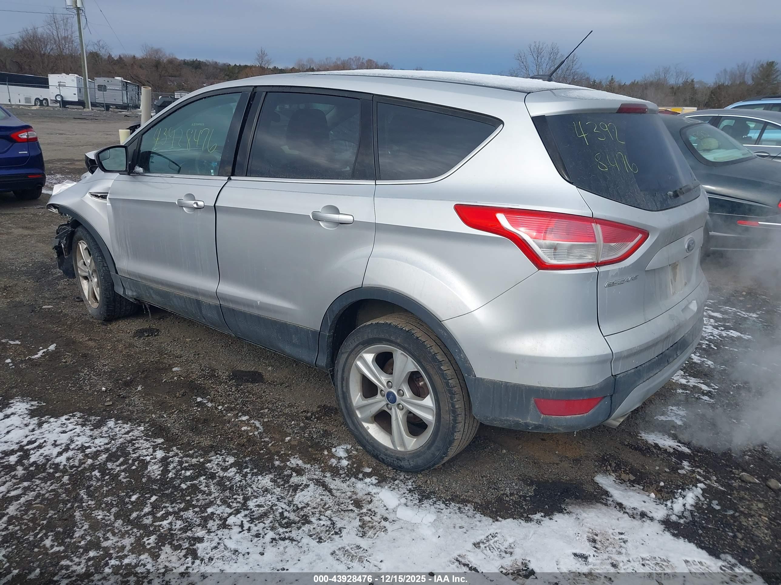 FORD ESCAPE image 3