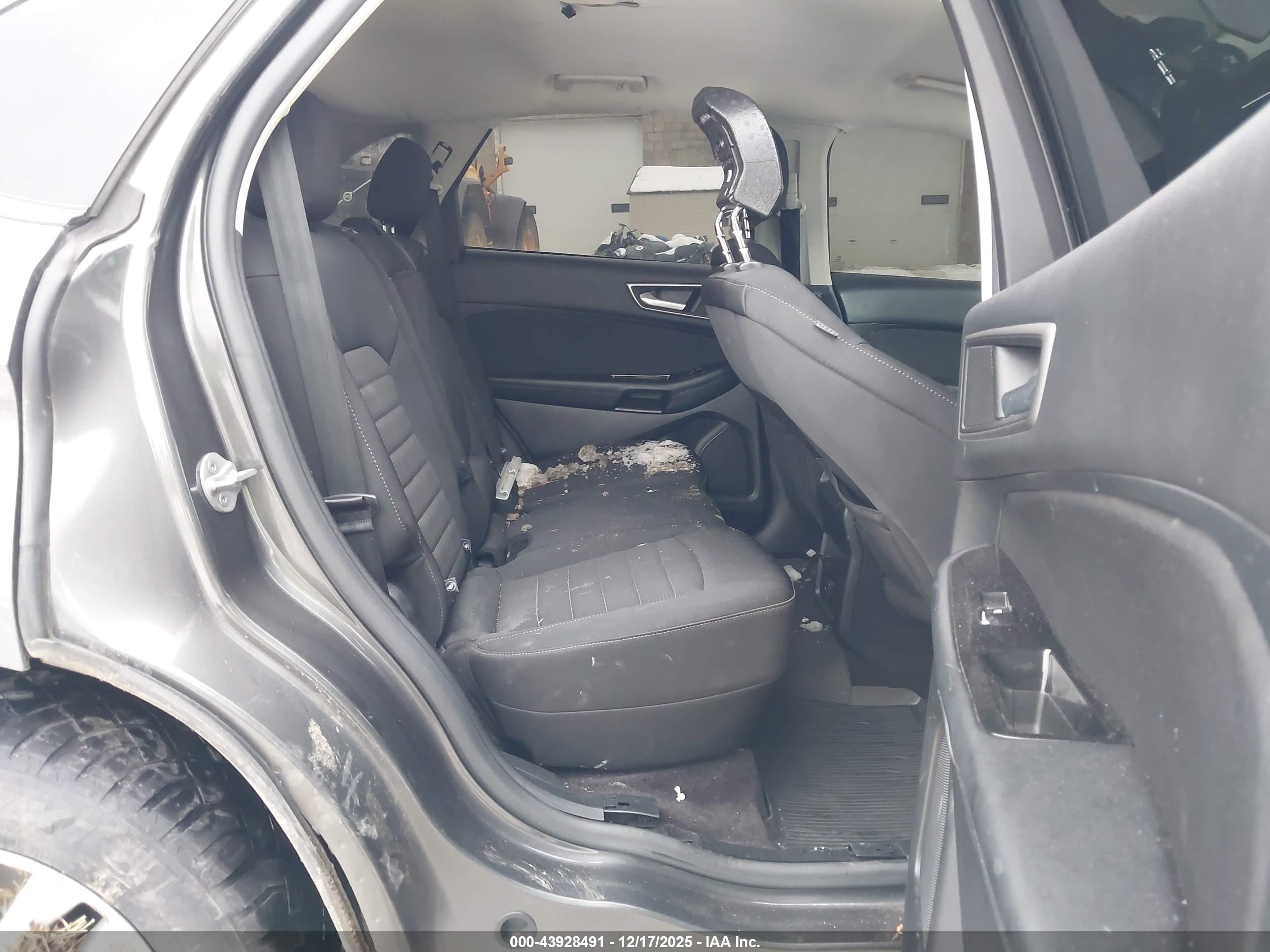 FORD EDGE image 8