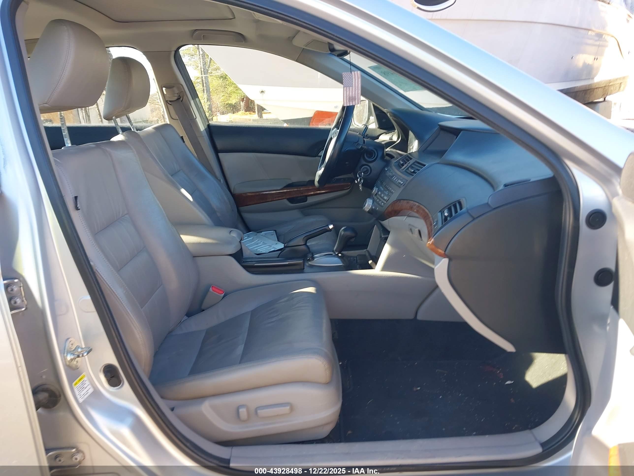 HONDA ACCORD image 5