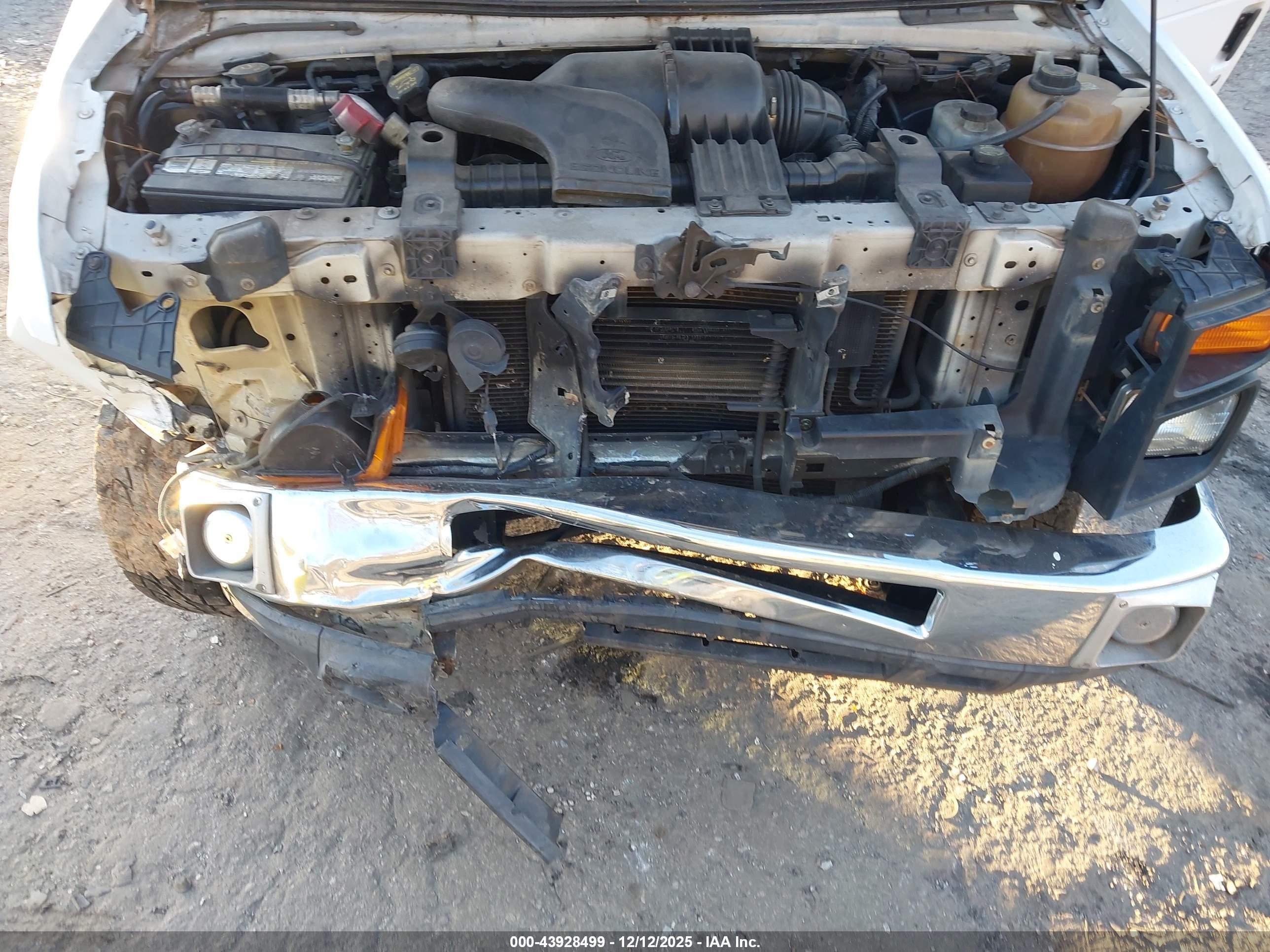 FORD E-150 image 10