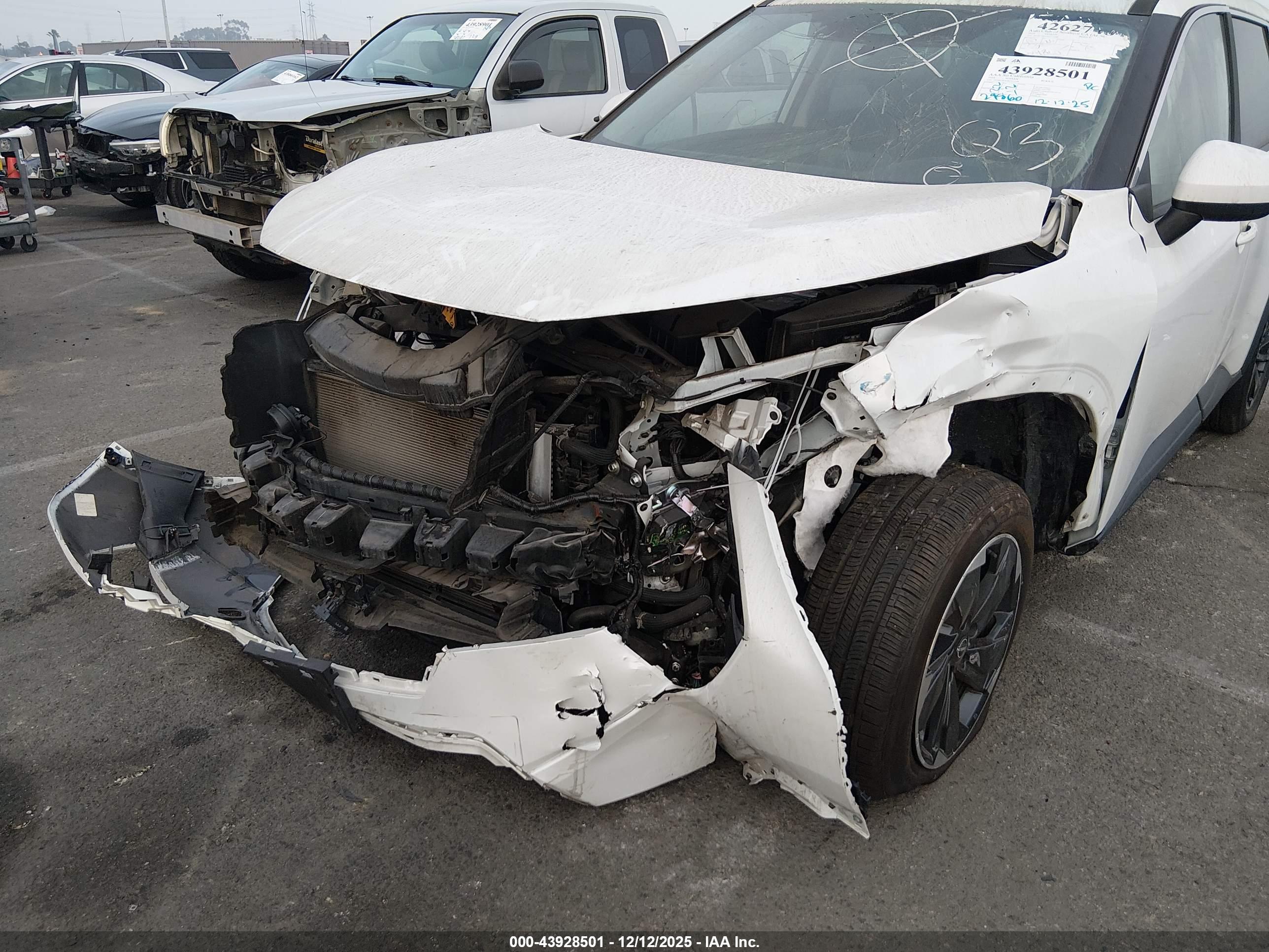 NISSAN ROGUE image 6