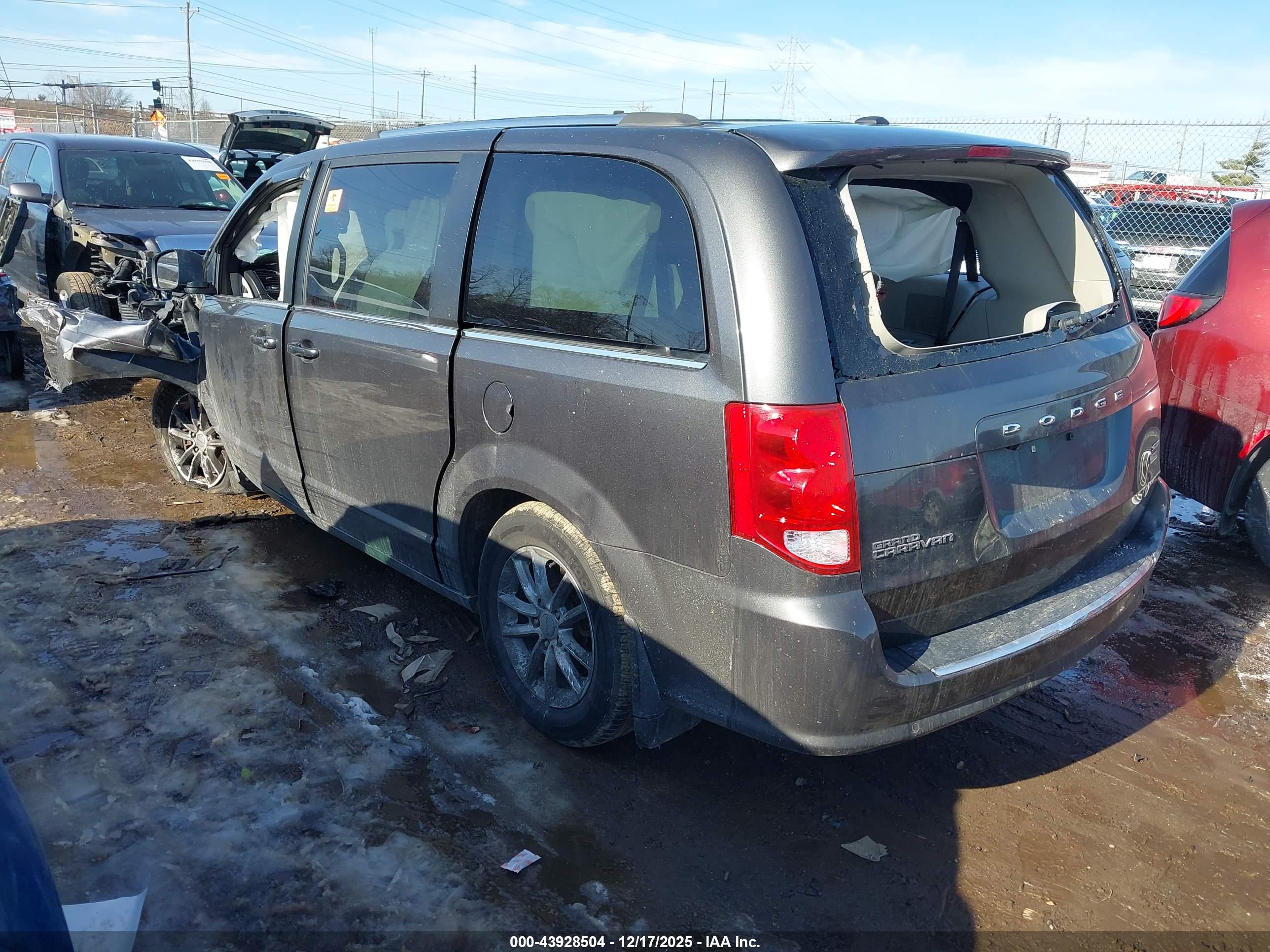 DODGE GRAND image 3